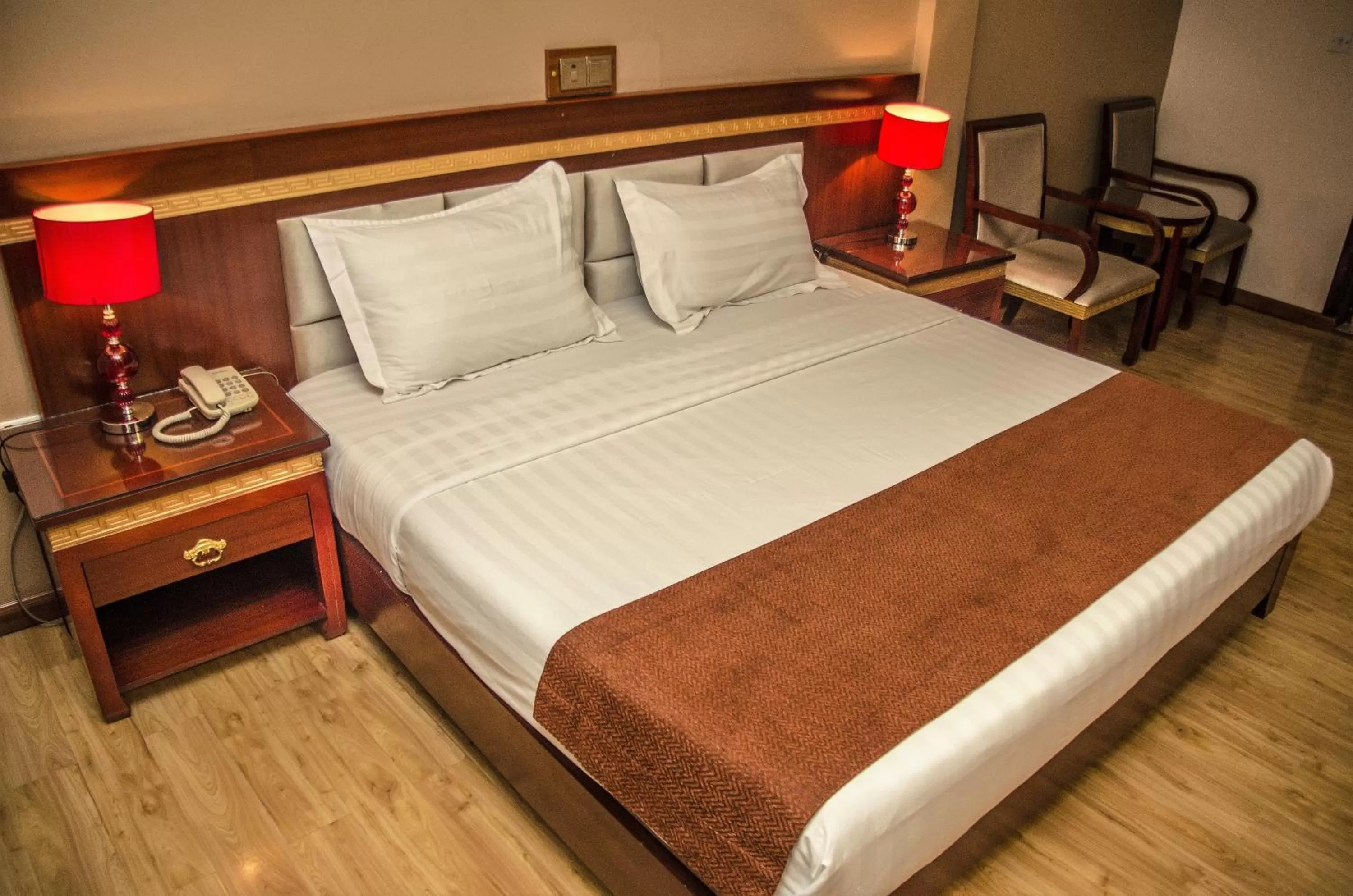 Seating area, Bed in Hotel Rosebud