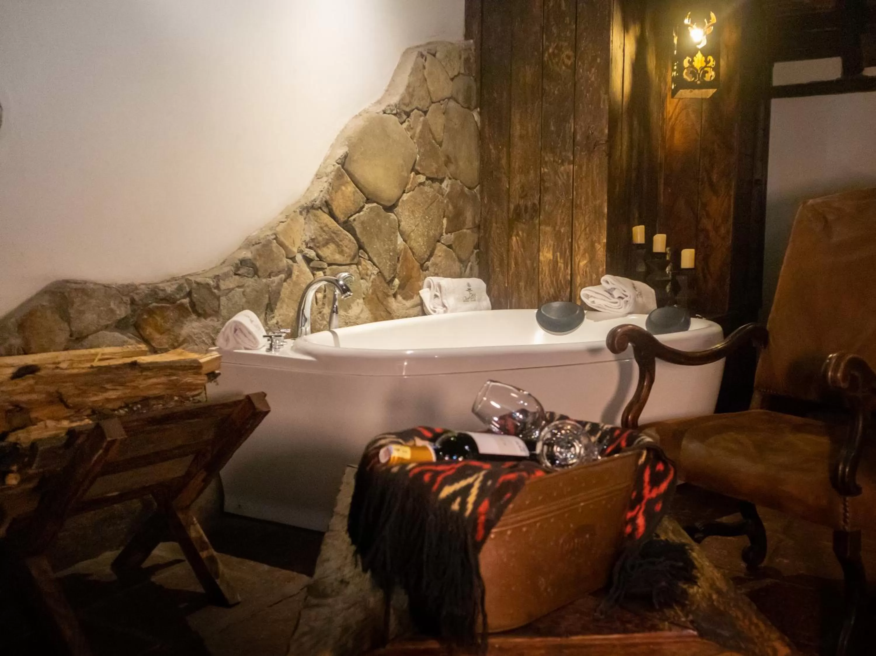 Hot Tub in Hacienda Hostería Dos Chorreras