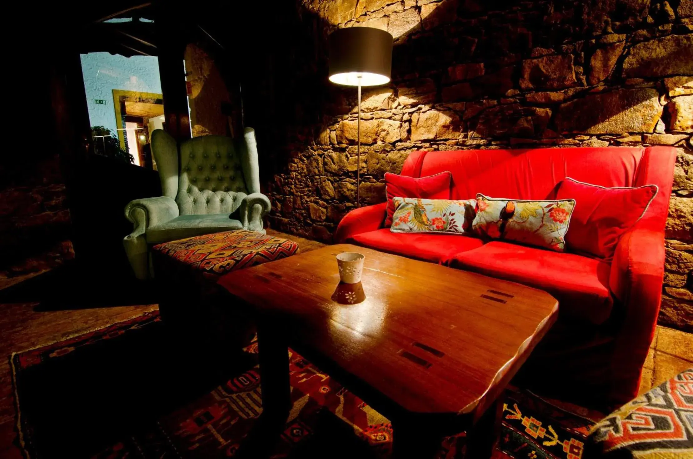 Lounge or bar, Seating Area in Estalagem Muchaxo Hotel