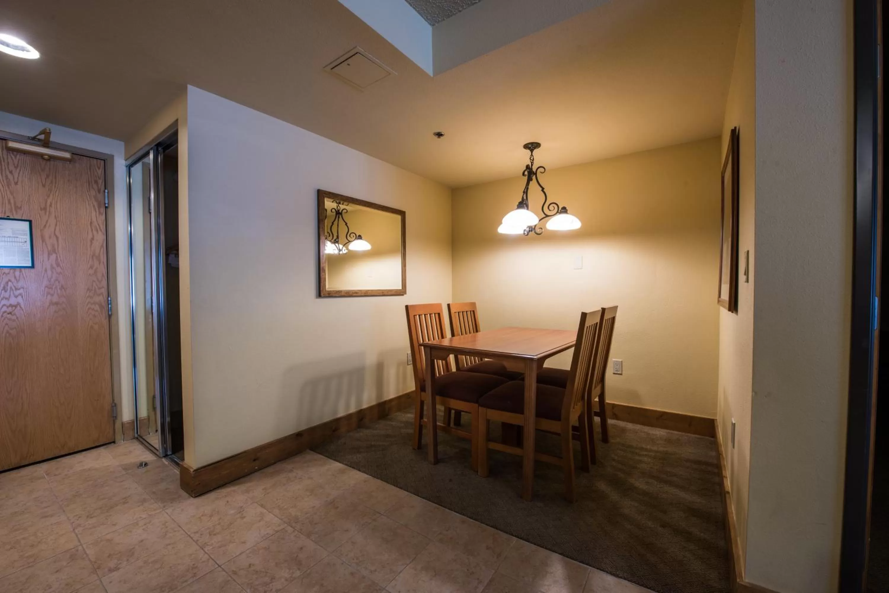 Other, Dining Area in The Grand Lodge Hotel and Suites