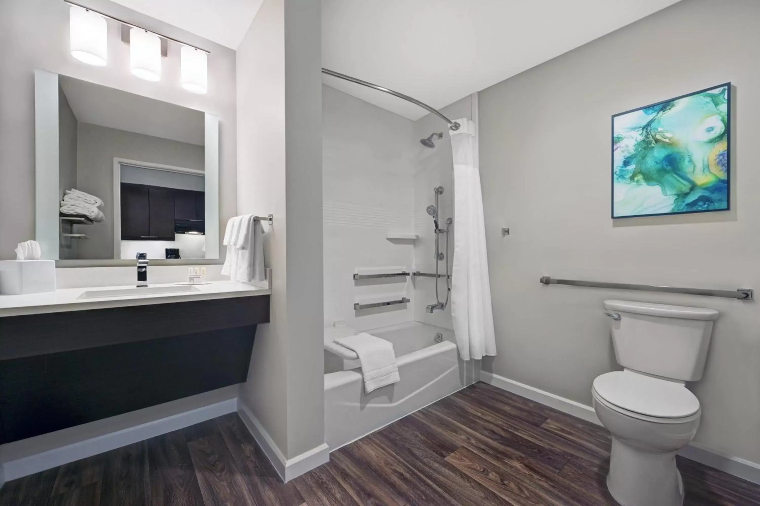 Bathroom in TownePlace Suites Sacramento Airport Natomas