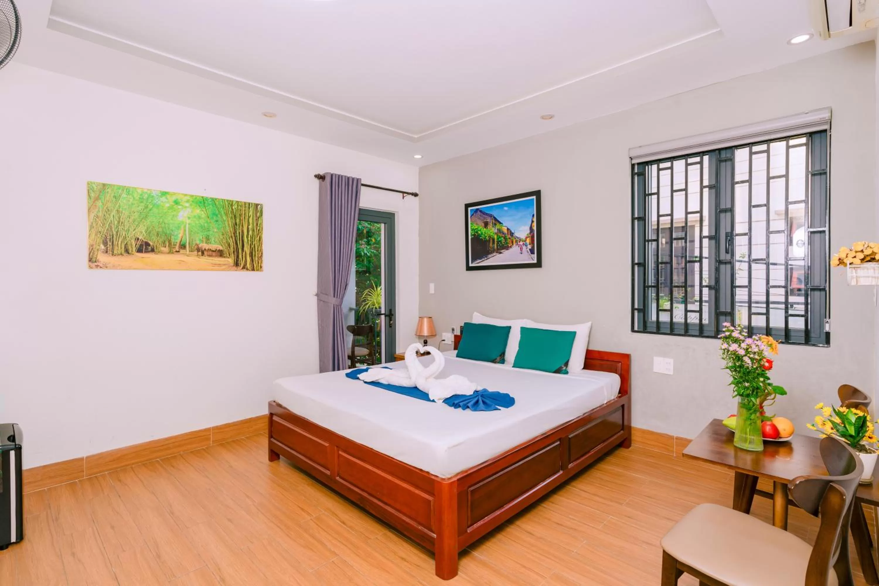 Bedroom, Bed in Vinh Khang Homestay