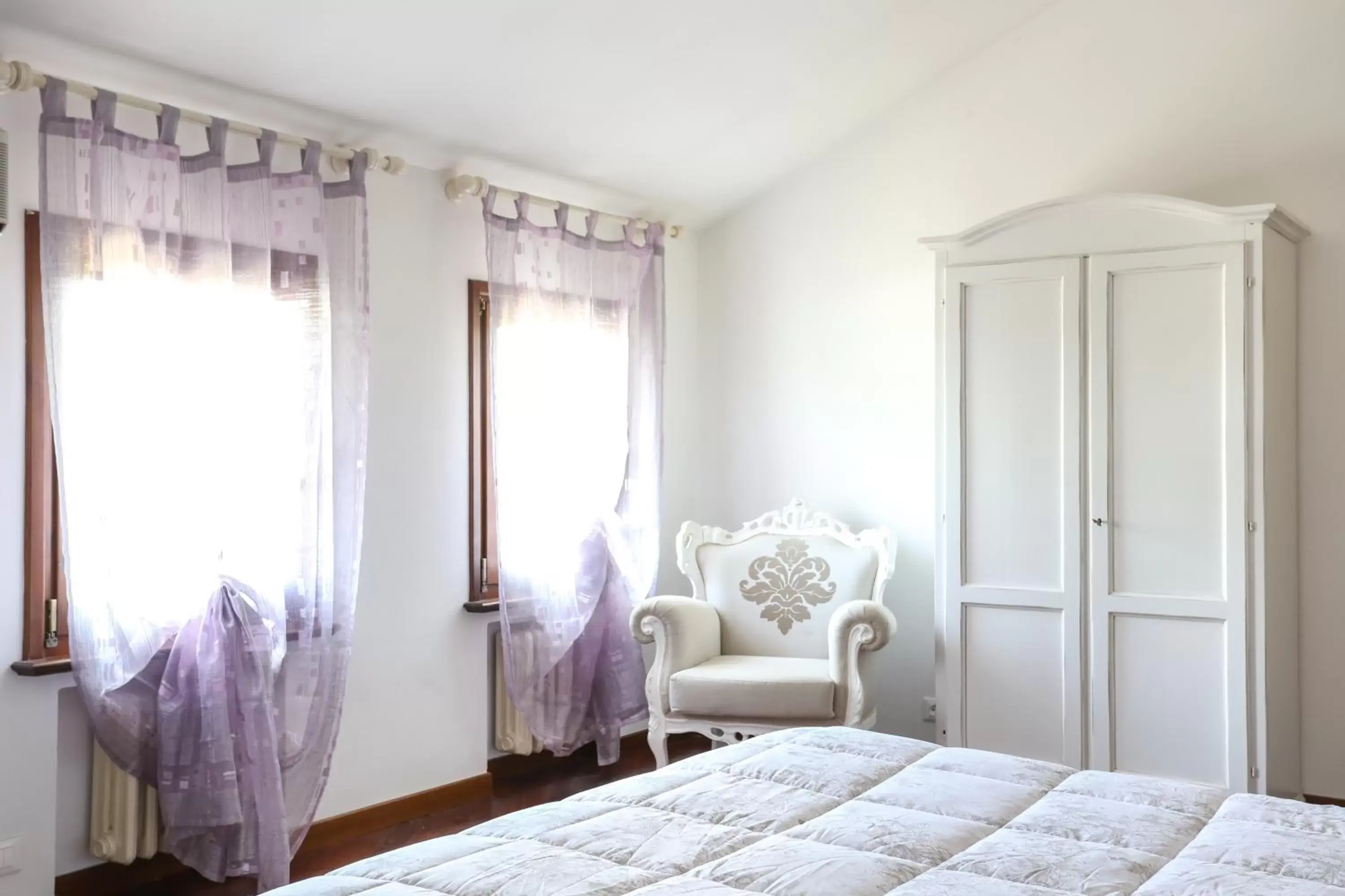 Bedroom, Bed in La Dimora di Lara B&B