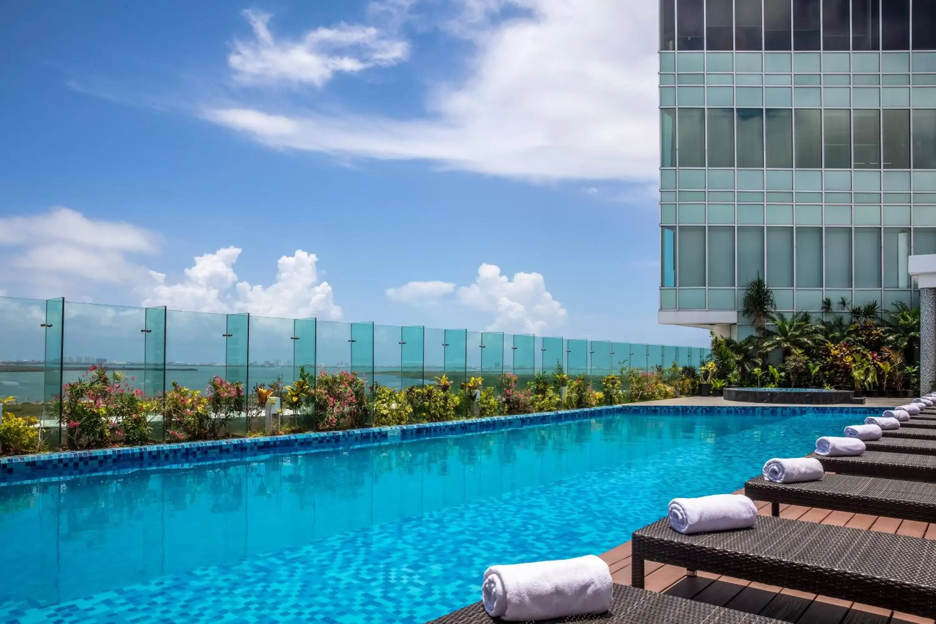 Swimming Pool in Fiesta Inn Cancun Las Americas