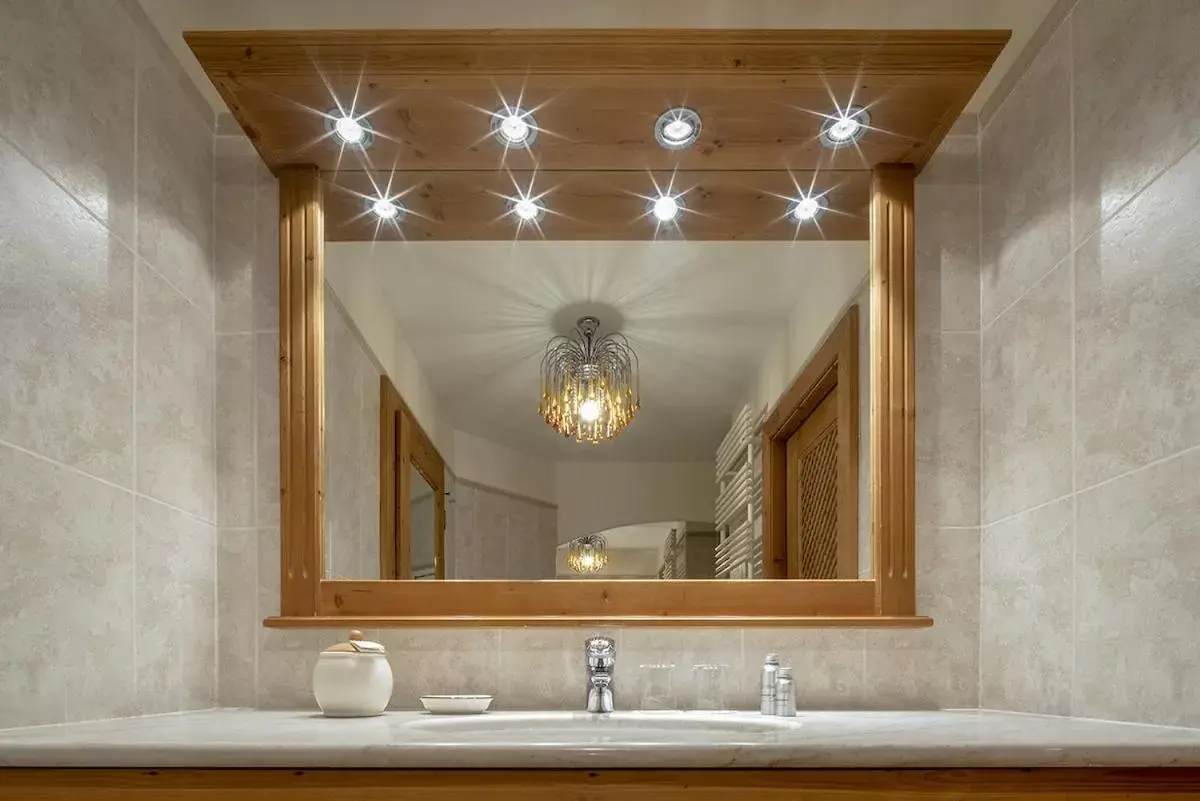 Bathroom in Hotel La Perla: The Leading Hotels of the World