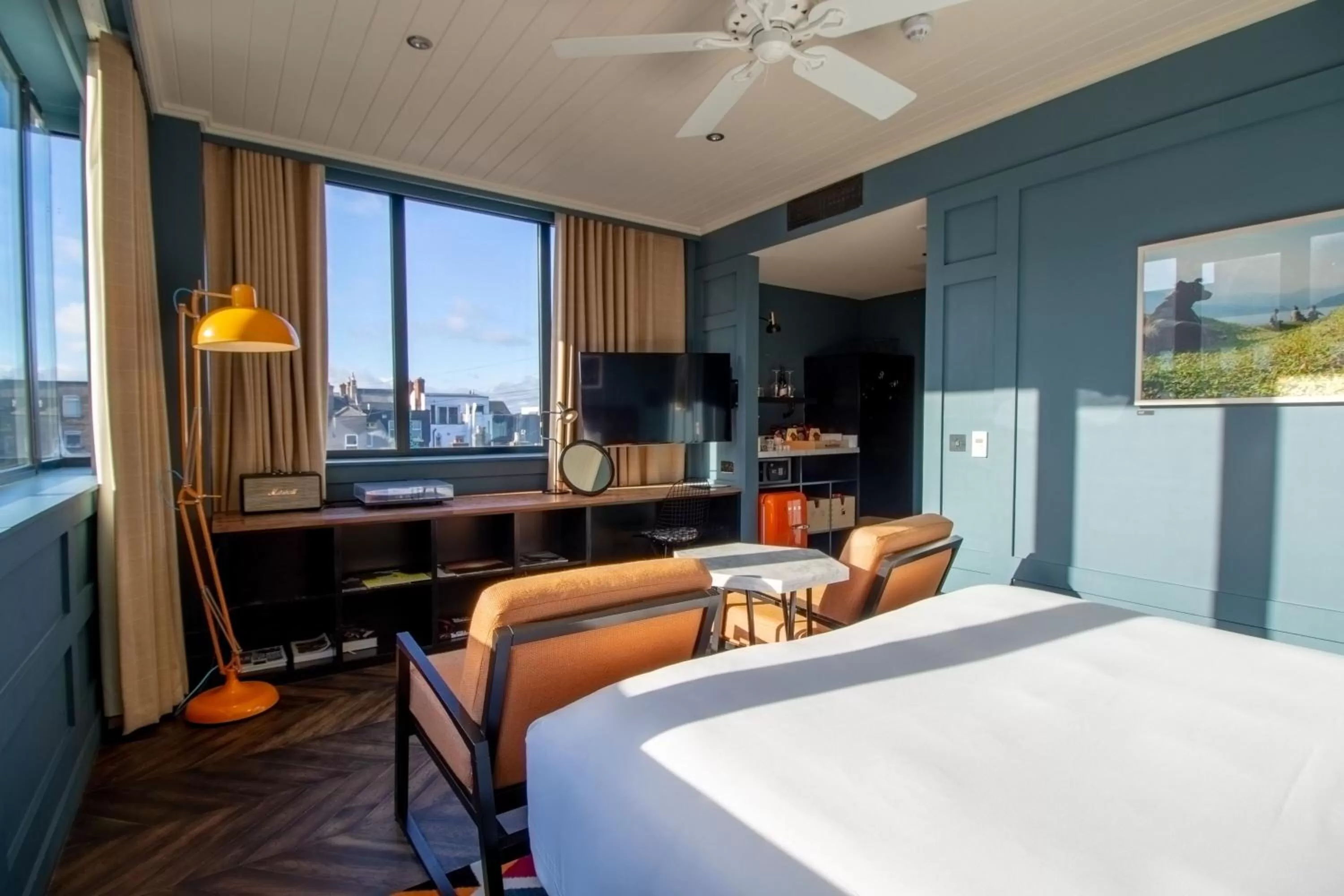 Photo of the whole room, Bed in The Dean Dublin