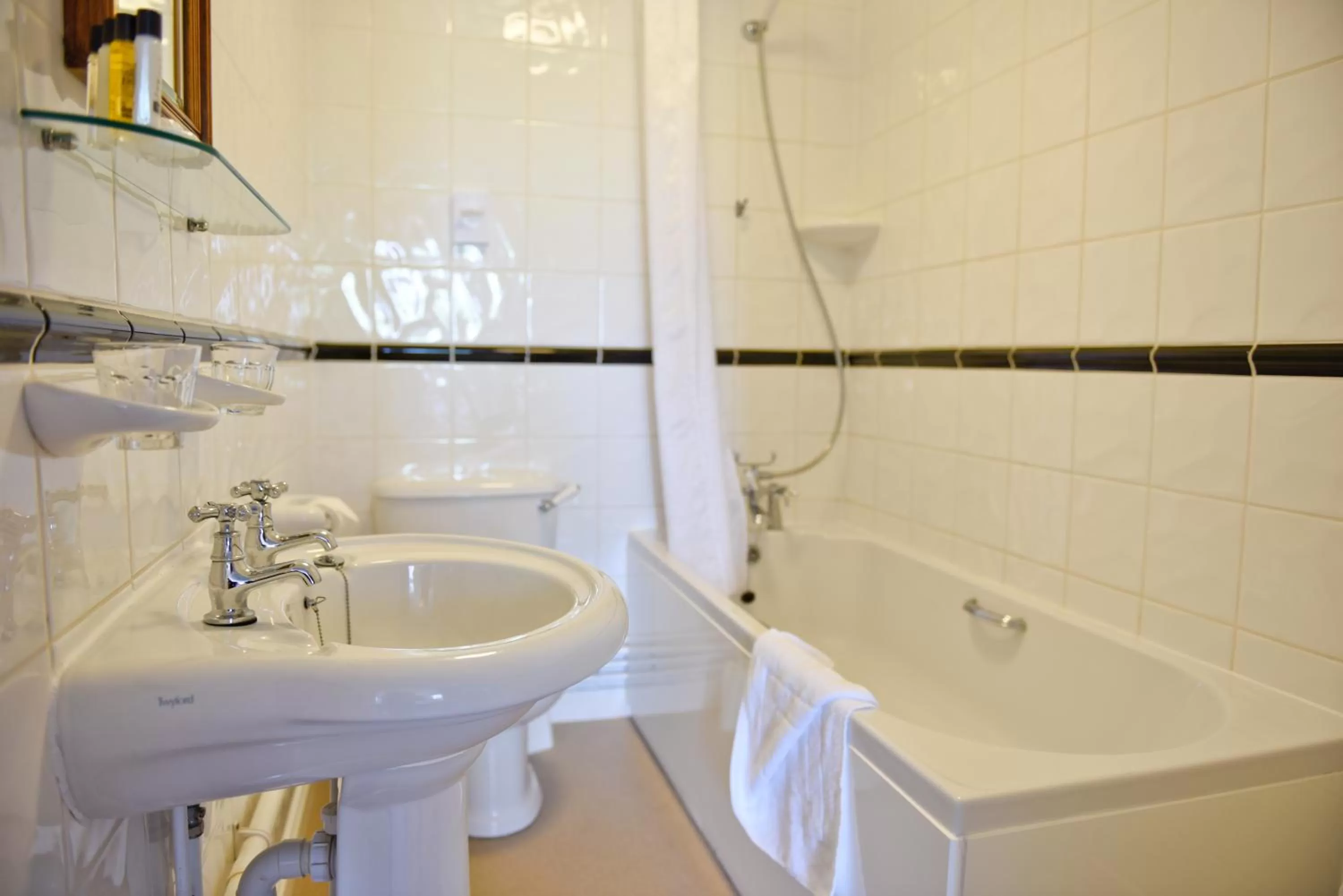 Bathroom in The Riviera Hotel & Apartments - Alum Chine