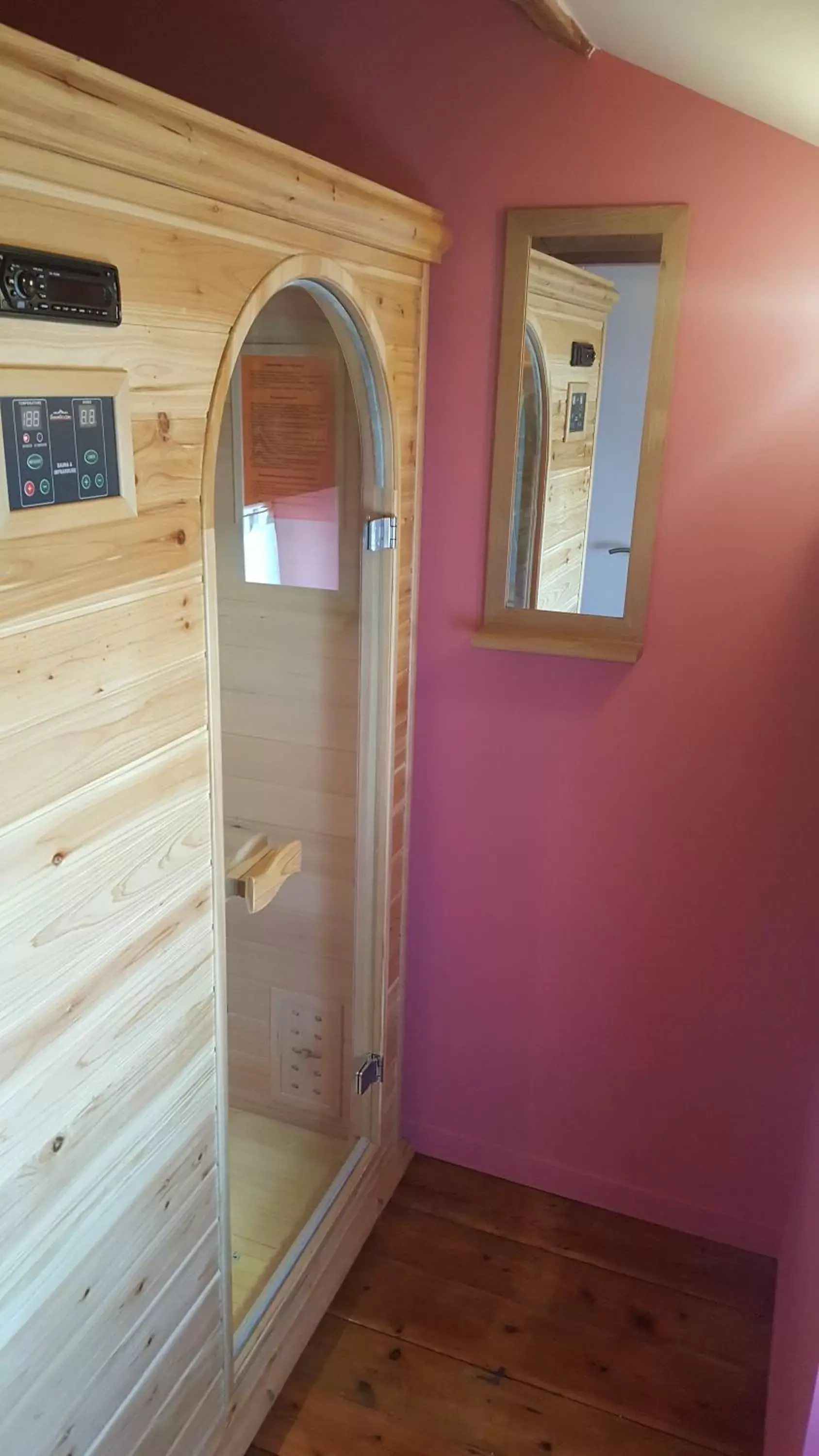 Sauna, Bathroom in La Maison de Vénus