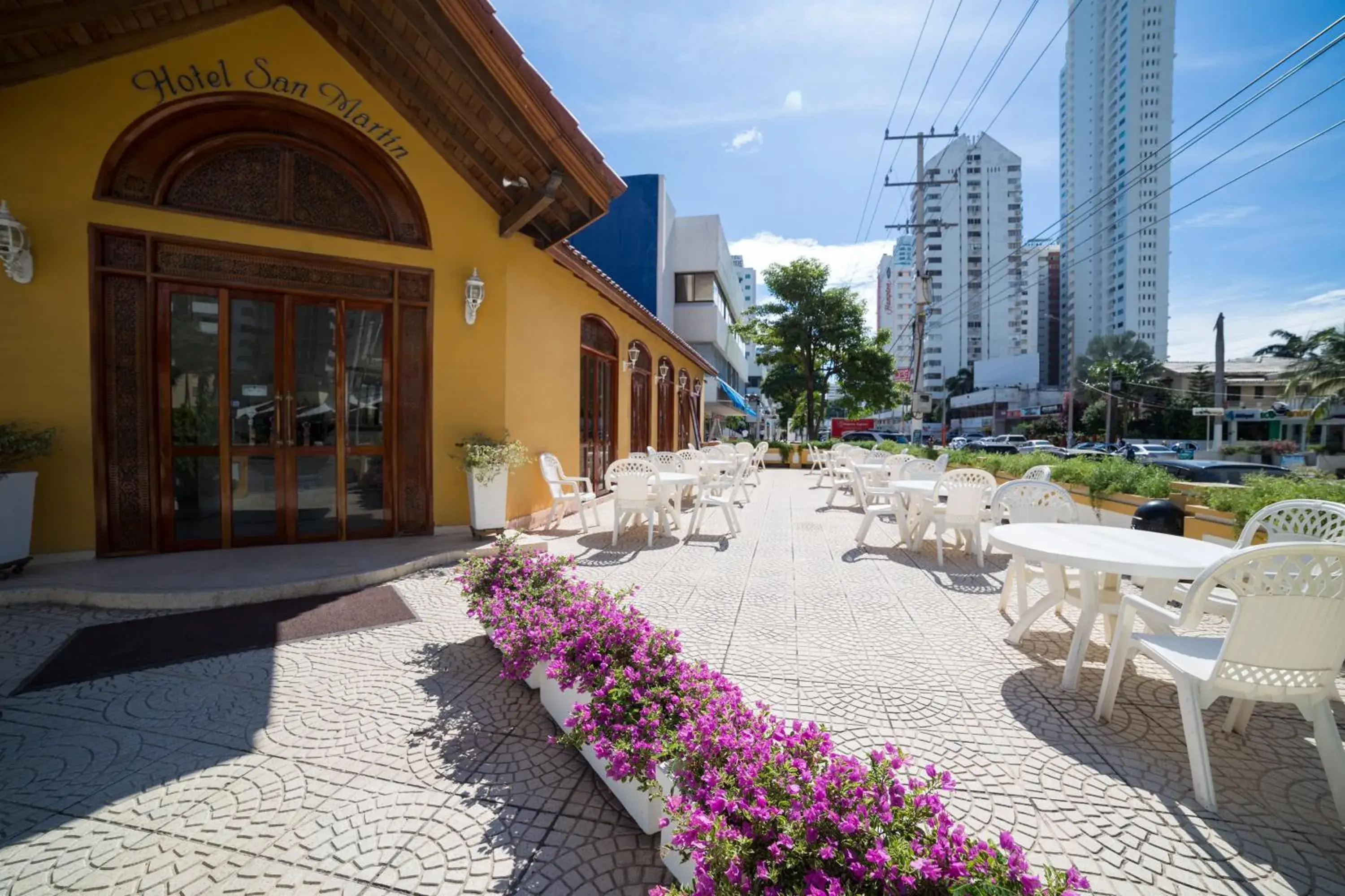 Facade/entrance in San Martin Cartagena