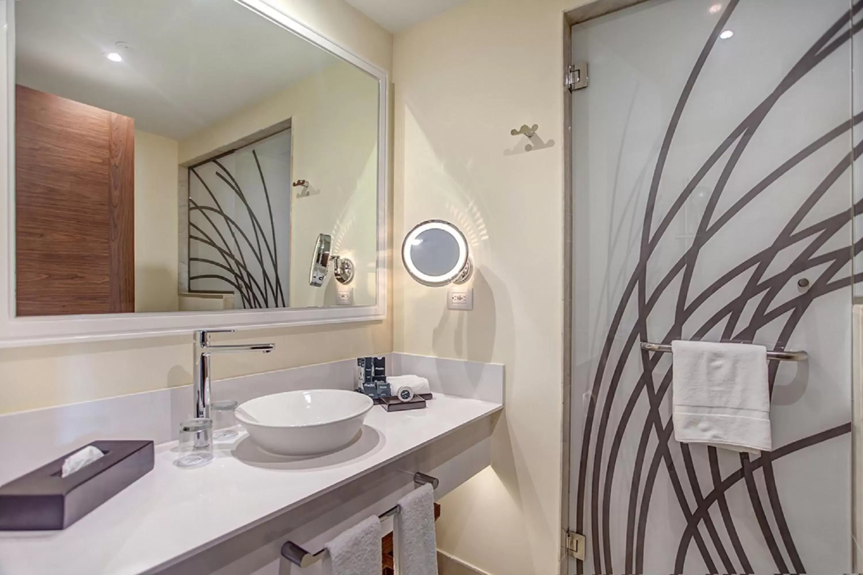 Bathroom in Hideaway at Royalton Negril, An Autograph Collection All-Inclusive Resort - Adults Only