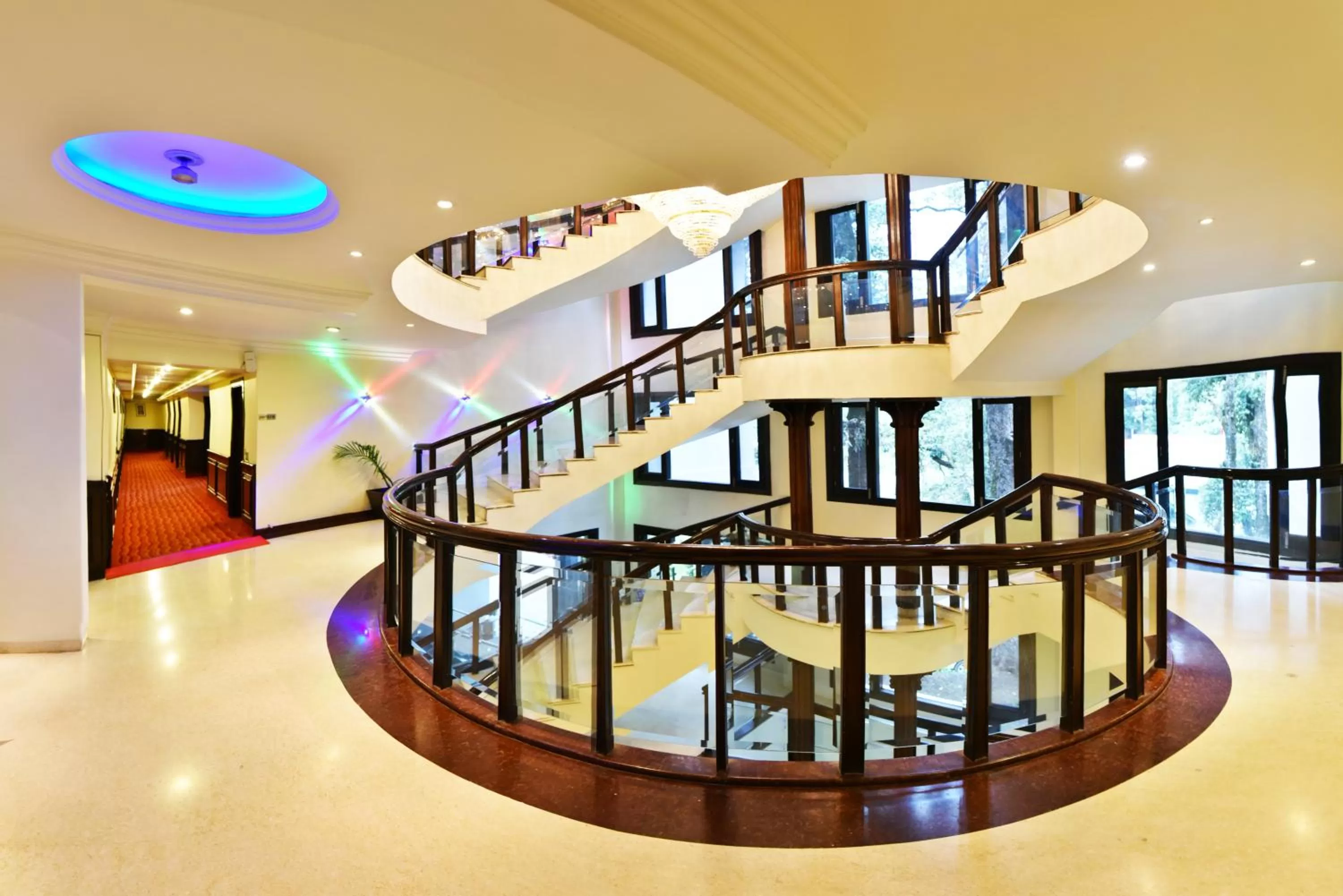 Lobby or reception in Indraprastha Resort - Centrally Heated Rooms, with Gym, Games & Spa