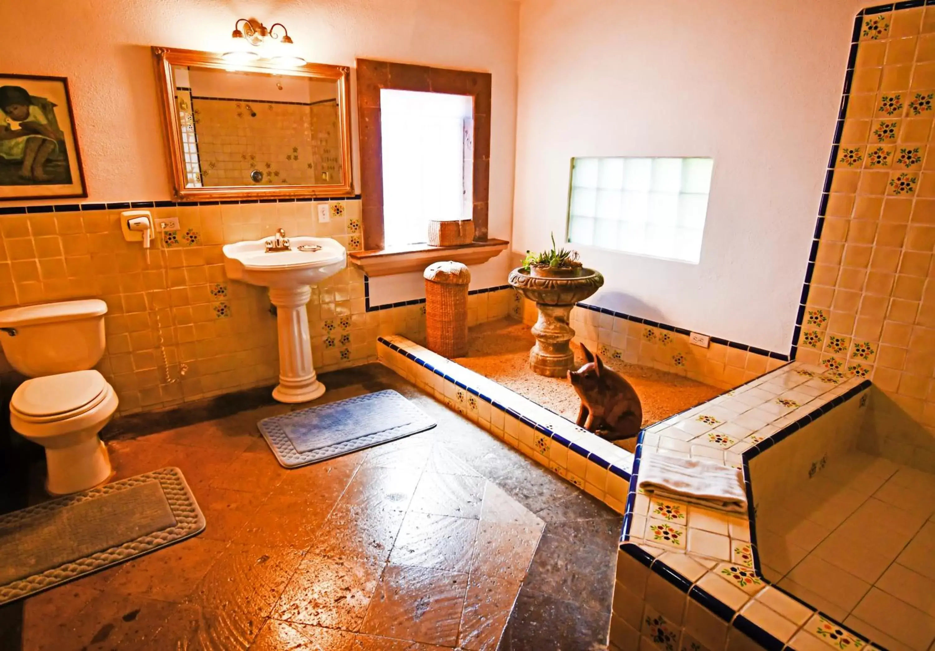 Bathroom in Collection O Casa Bella Hotel Boutique, Cabo San Lucas