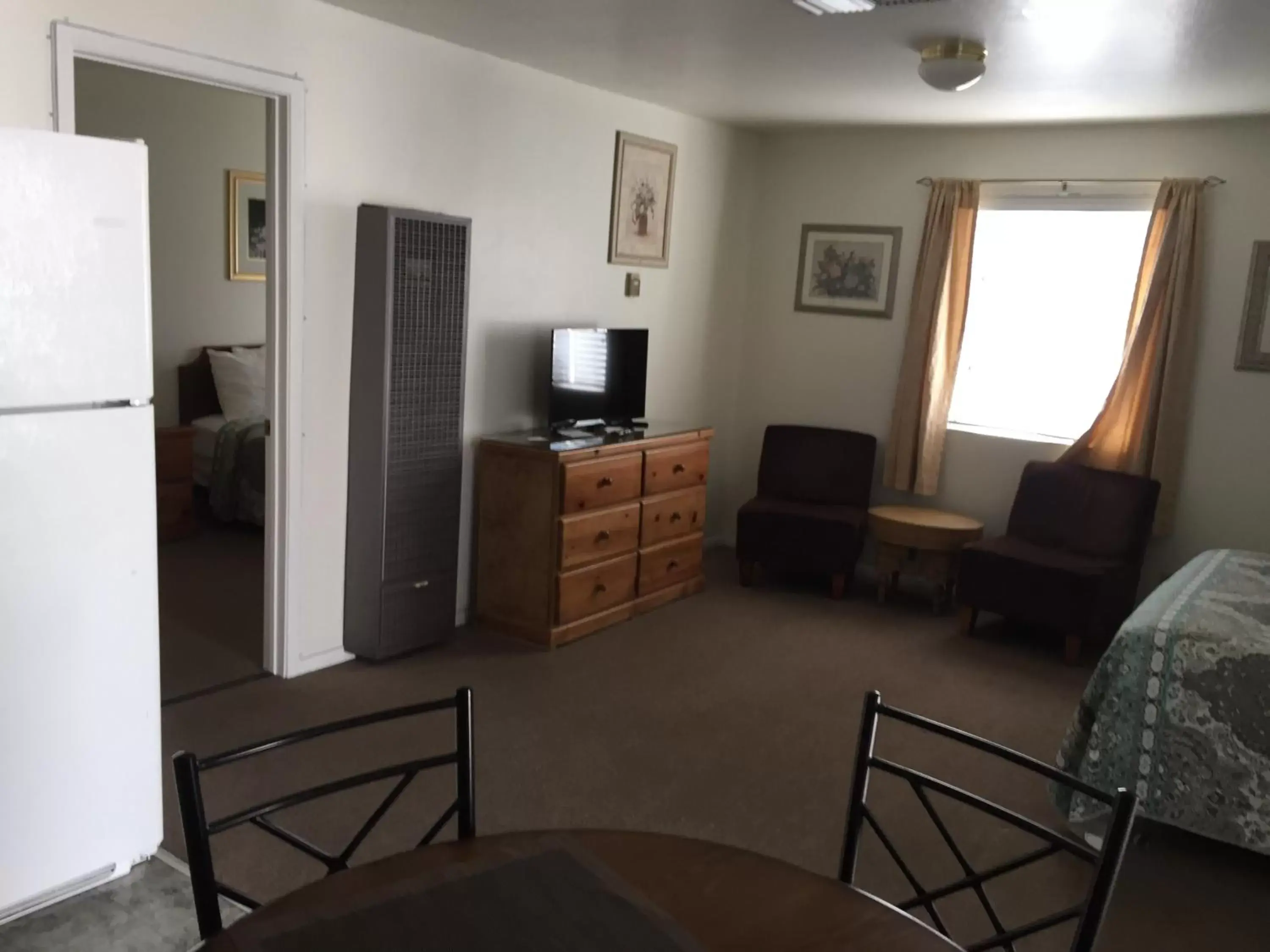 Seating Area in Bishop Village Motel