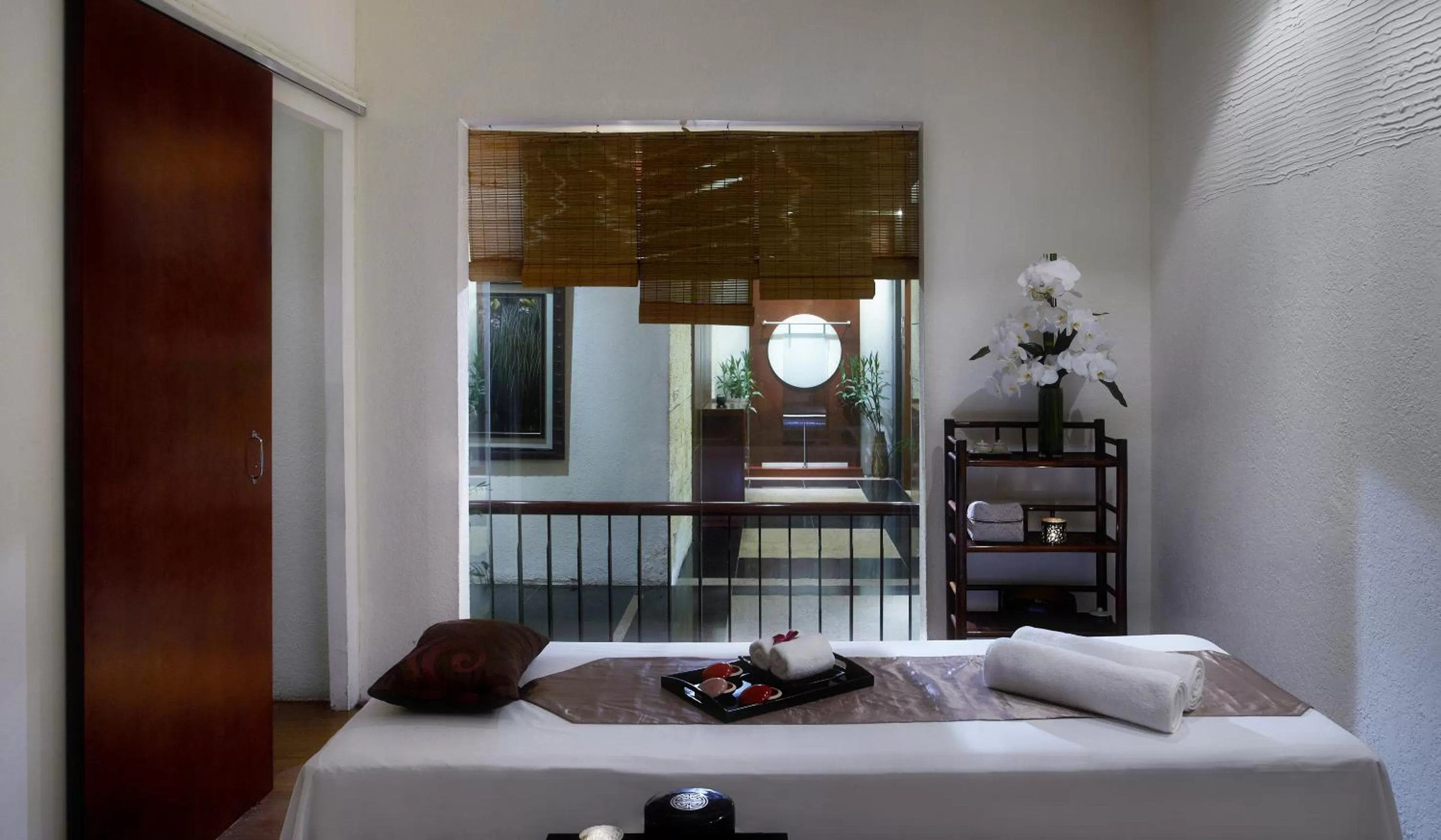 Massage, Bed in Melia Hanoi