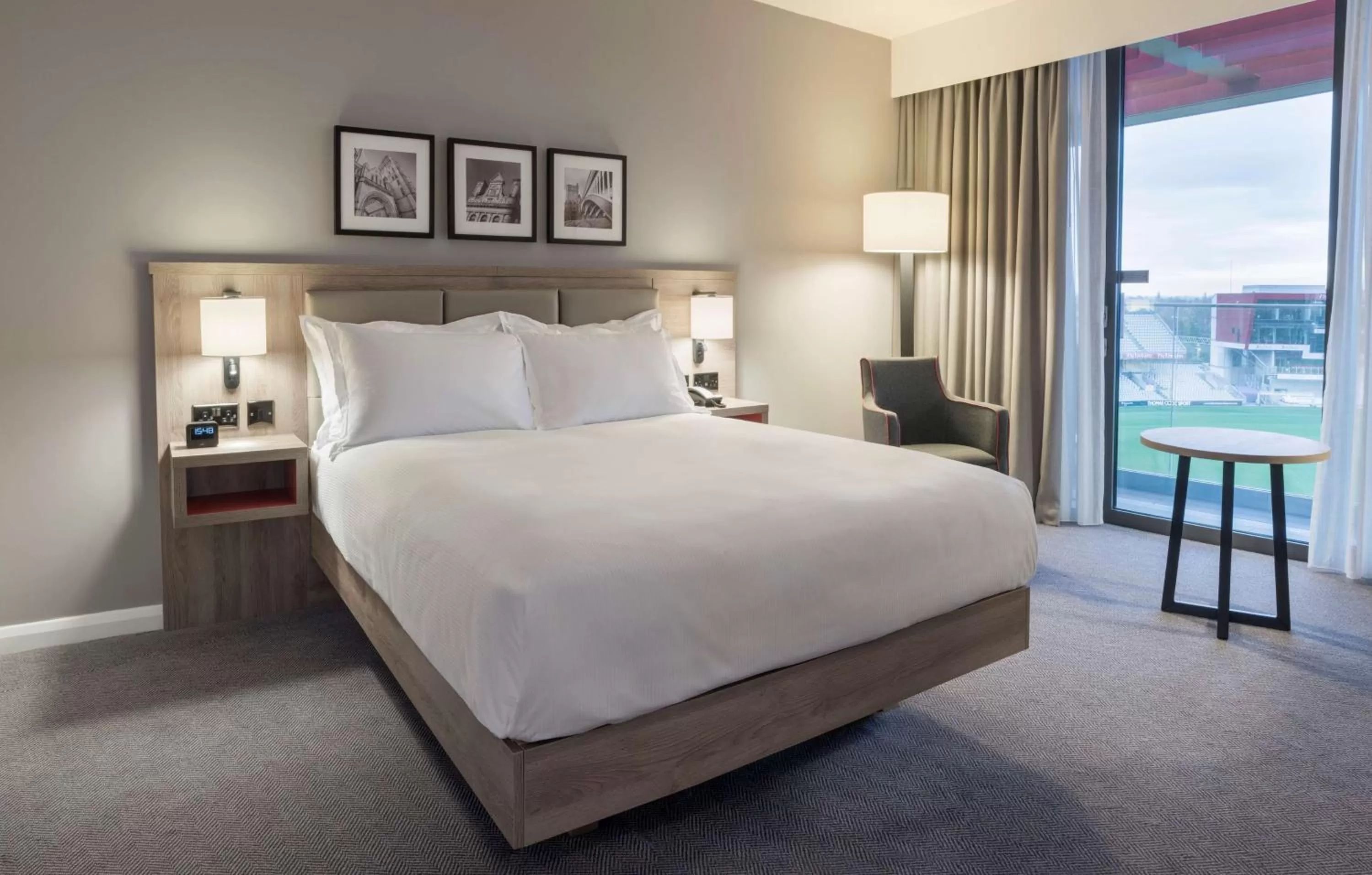 Bed in Hilton Garden Inn Manchester Emirates Old Trafford