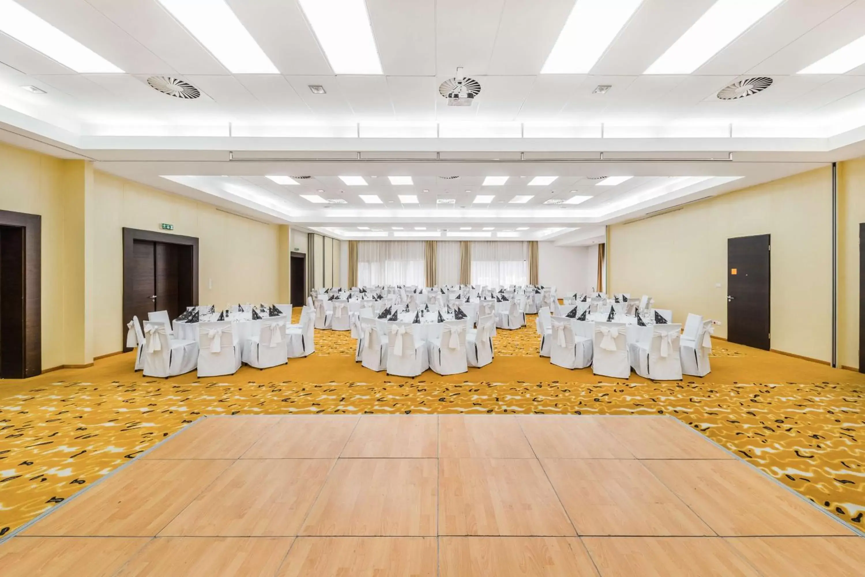 Meeting/conference room, Banquet Facilities in Park Inn by Radisson Sarvar Resort & Spa