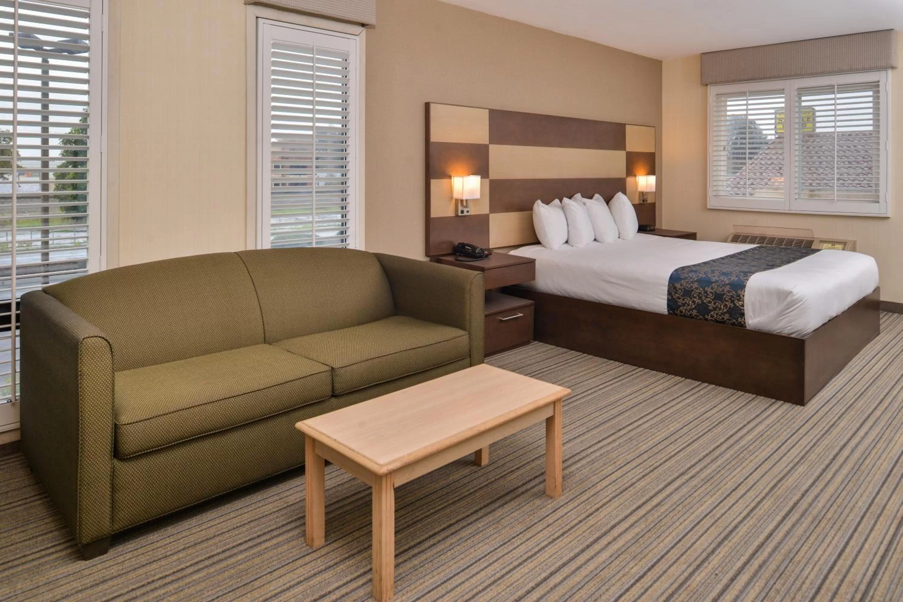 Bedroom, Bed in Good Living Inn