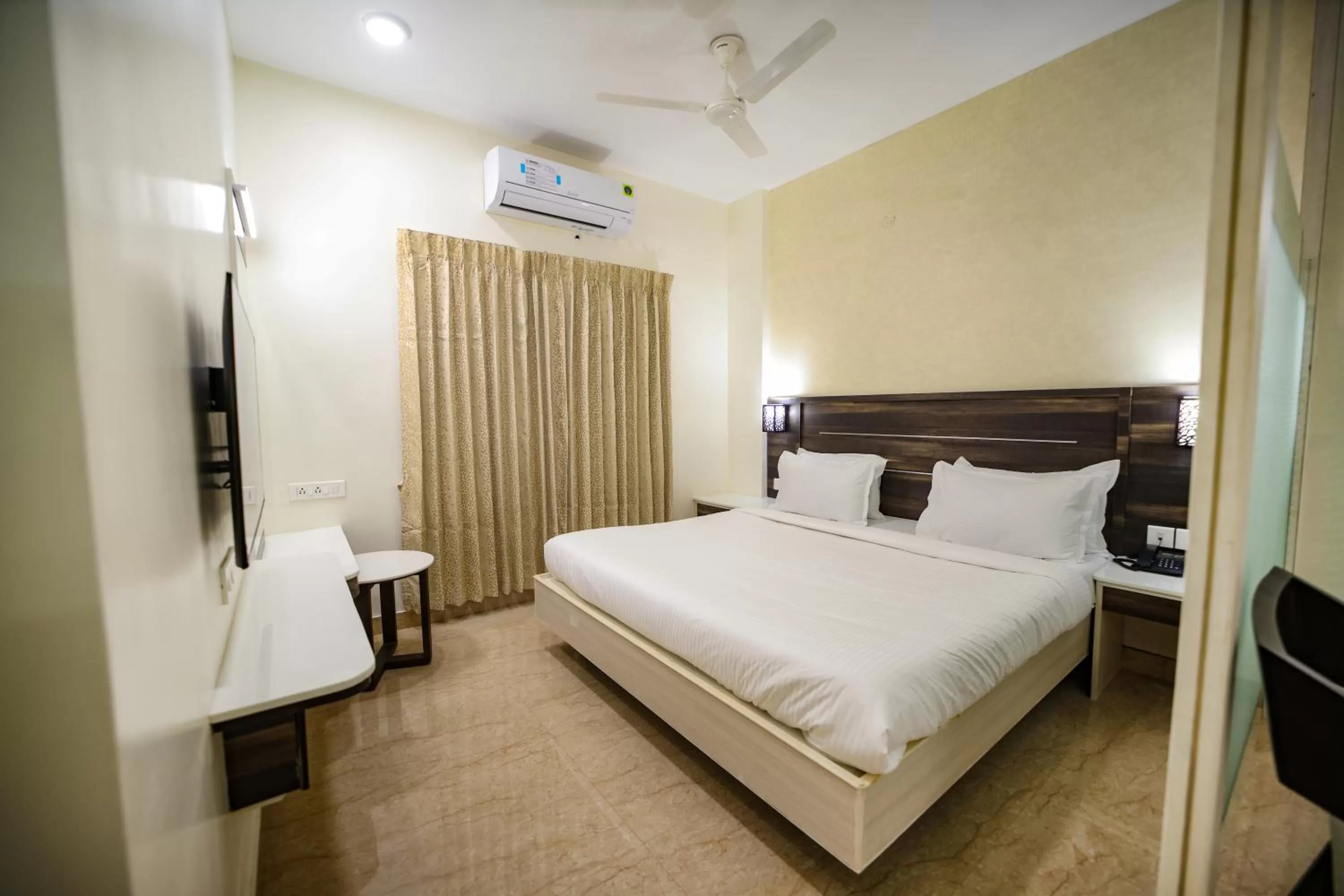 Photo of the whole room, Bed in Avenue 11 Premium Stays Madurai