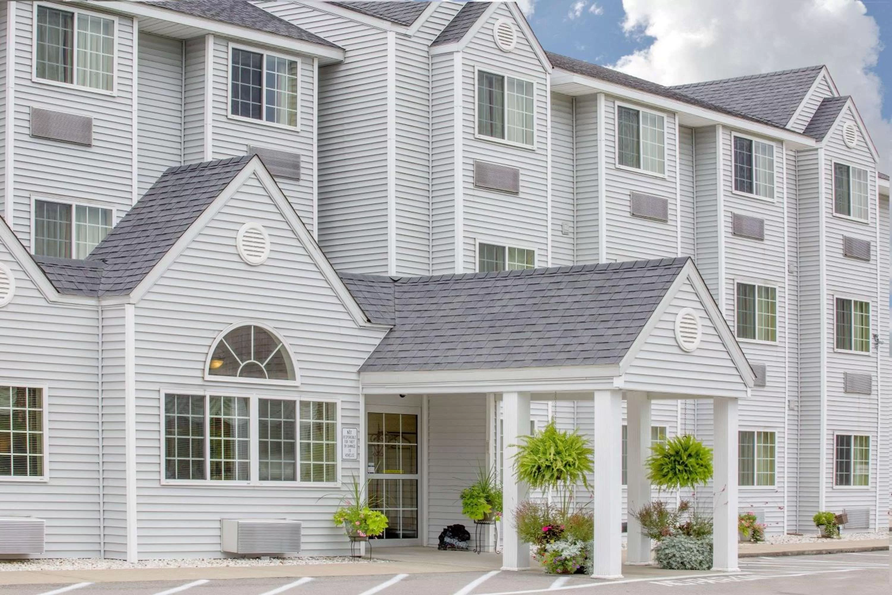 Property building in Microtel Inn and Suites Gassaway