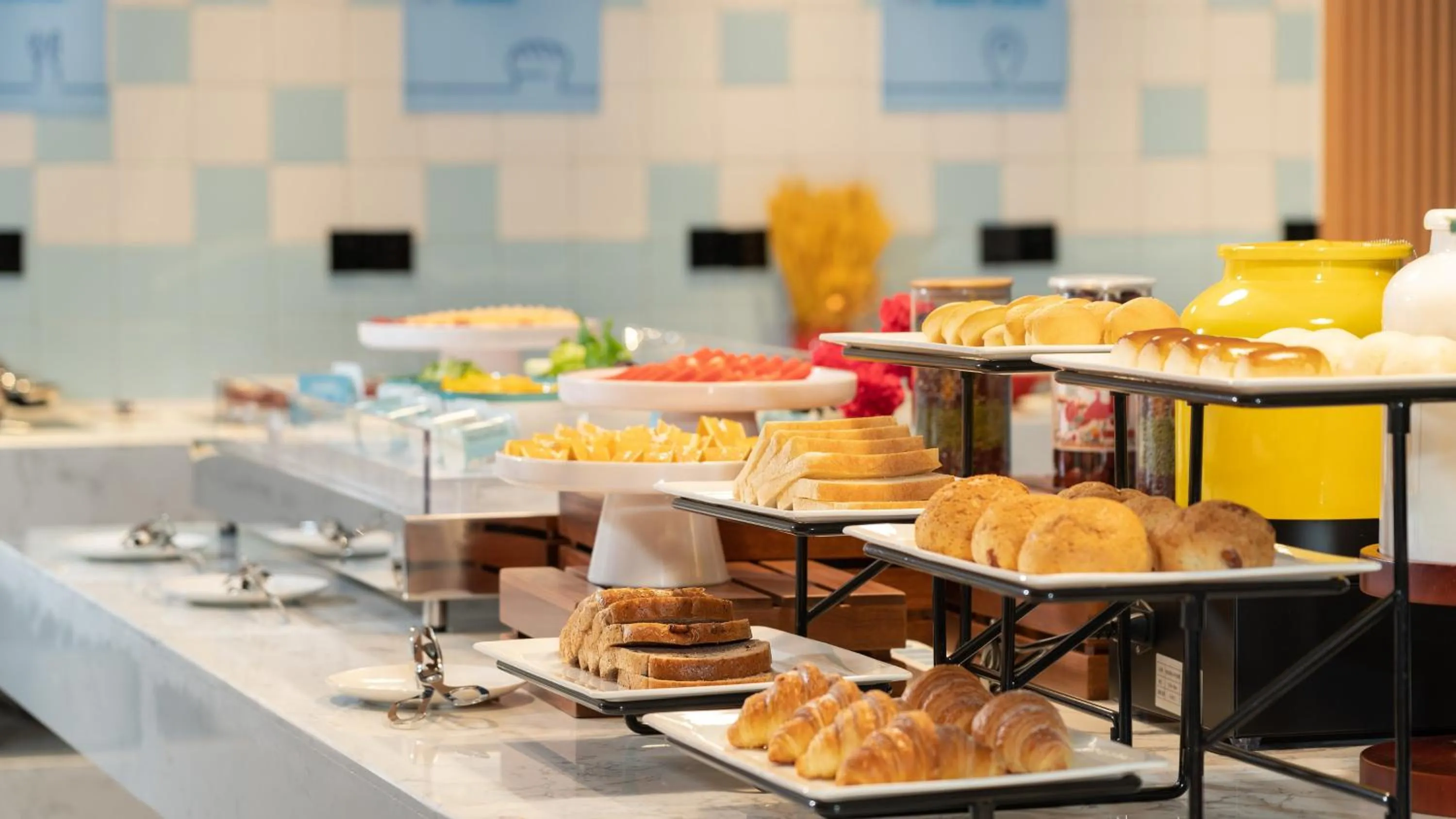 Breakfast in Holiday Inn Express Nanning Convention&Exhibition