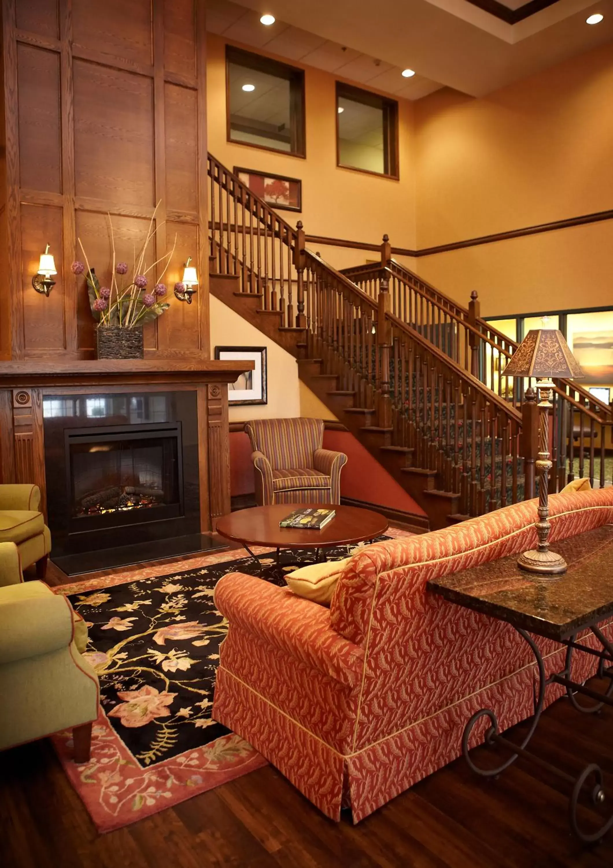 Communal lounge/ TV room, Seating Area in Country Inn & Suites by Radisson, Grand Rapids East, MI