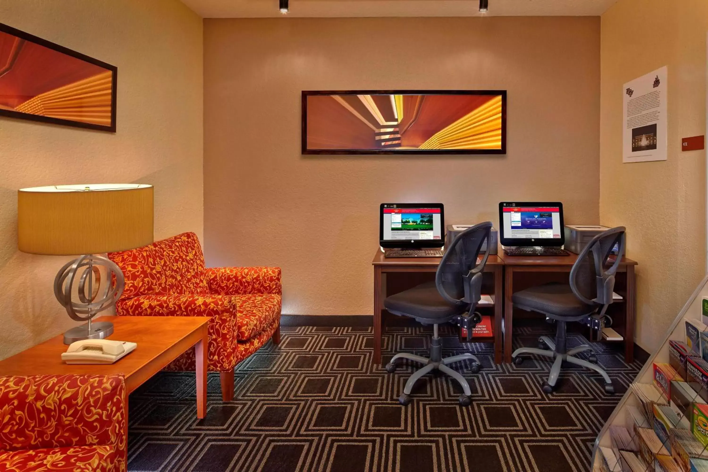 Business facilities in TownePlace Suites by Marriott Orlando East/UCF Area