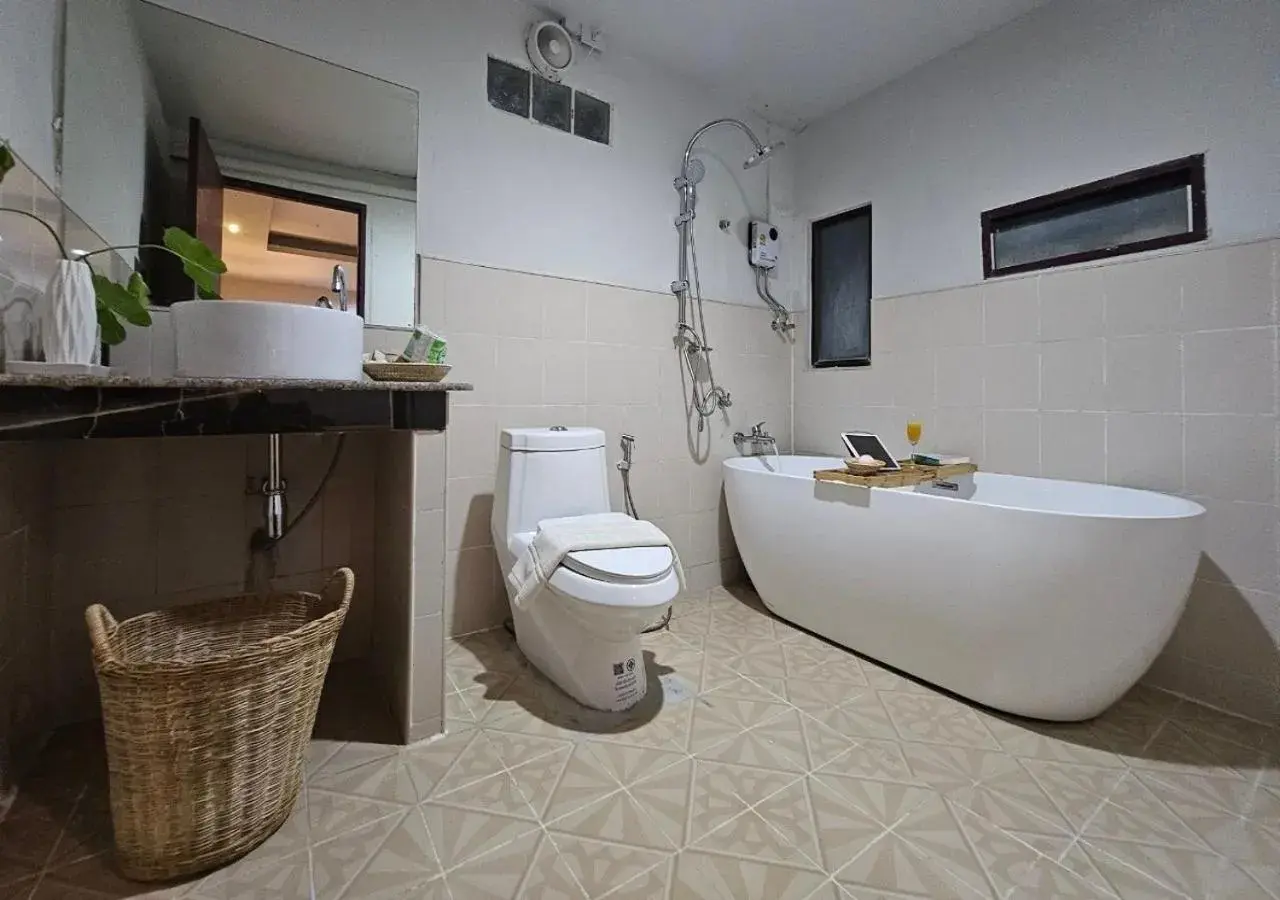 Bathroom in Lanta Nice Beach Resort - SHA Extra Plus