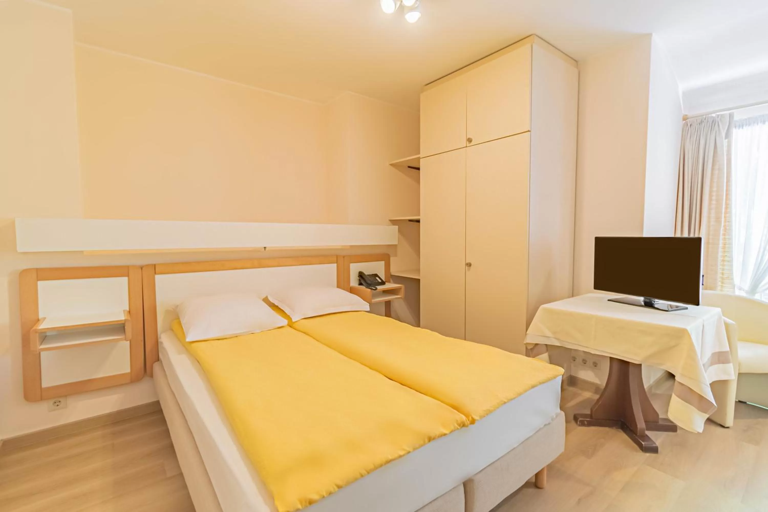 Bed in Hotel Le Postillon