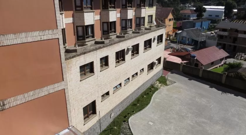 Parking in Hotel Serra Nevada