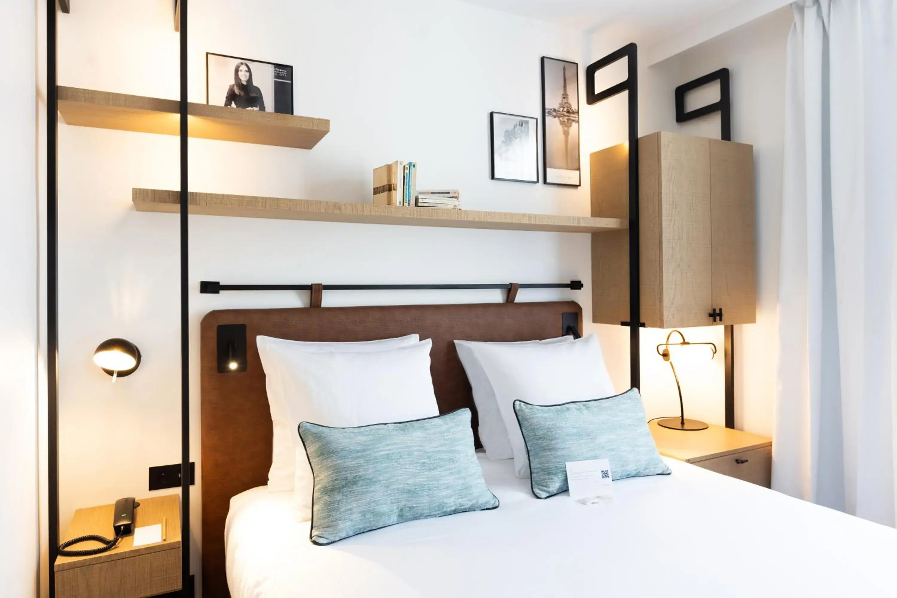 Bed in Esteem Tour Eiffel Bed in Esteem Tour Eiffel