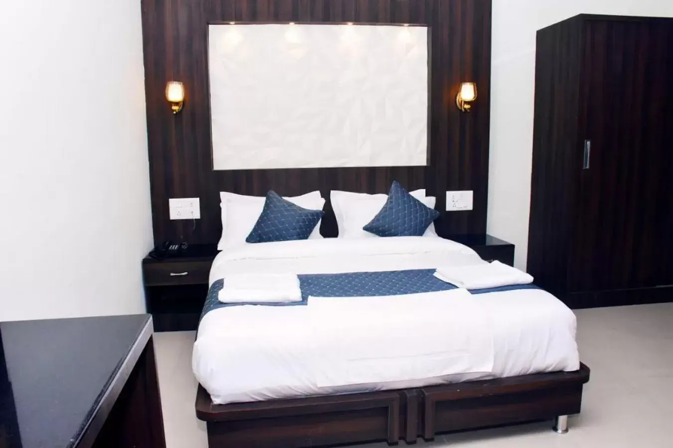 Bed in Hotel La Gowri, Coorg Bed in Hotel La Gowri, Coorg