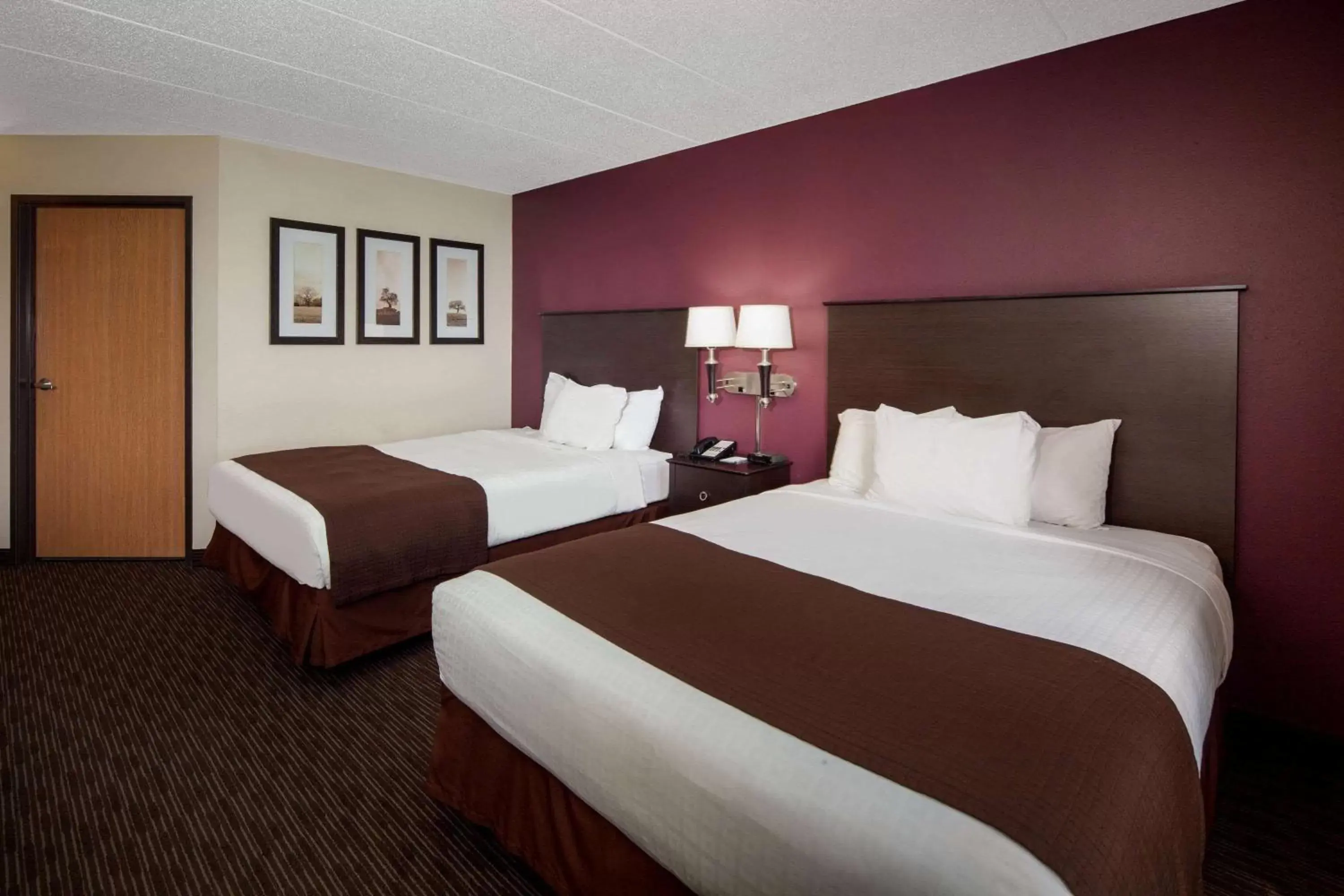 Photo of the whole room, Bed in AmericInn by Wyndham Northfield