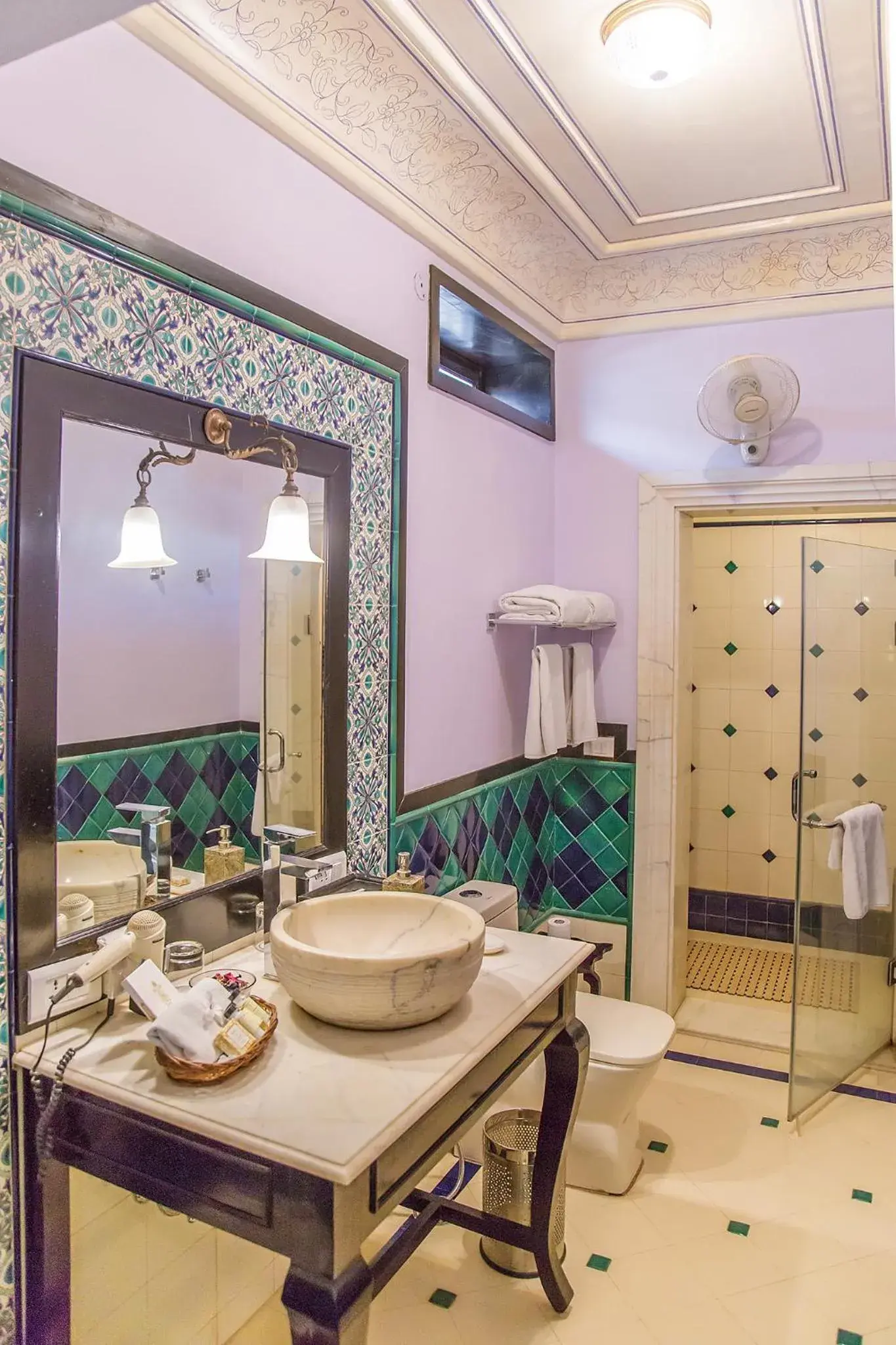 Bathroom in Royal Heritage Haveli