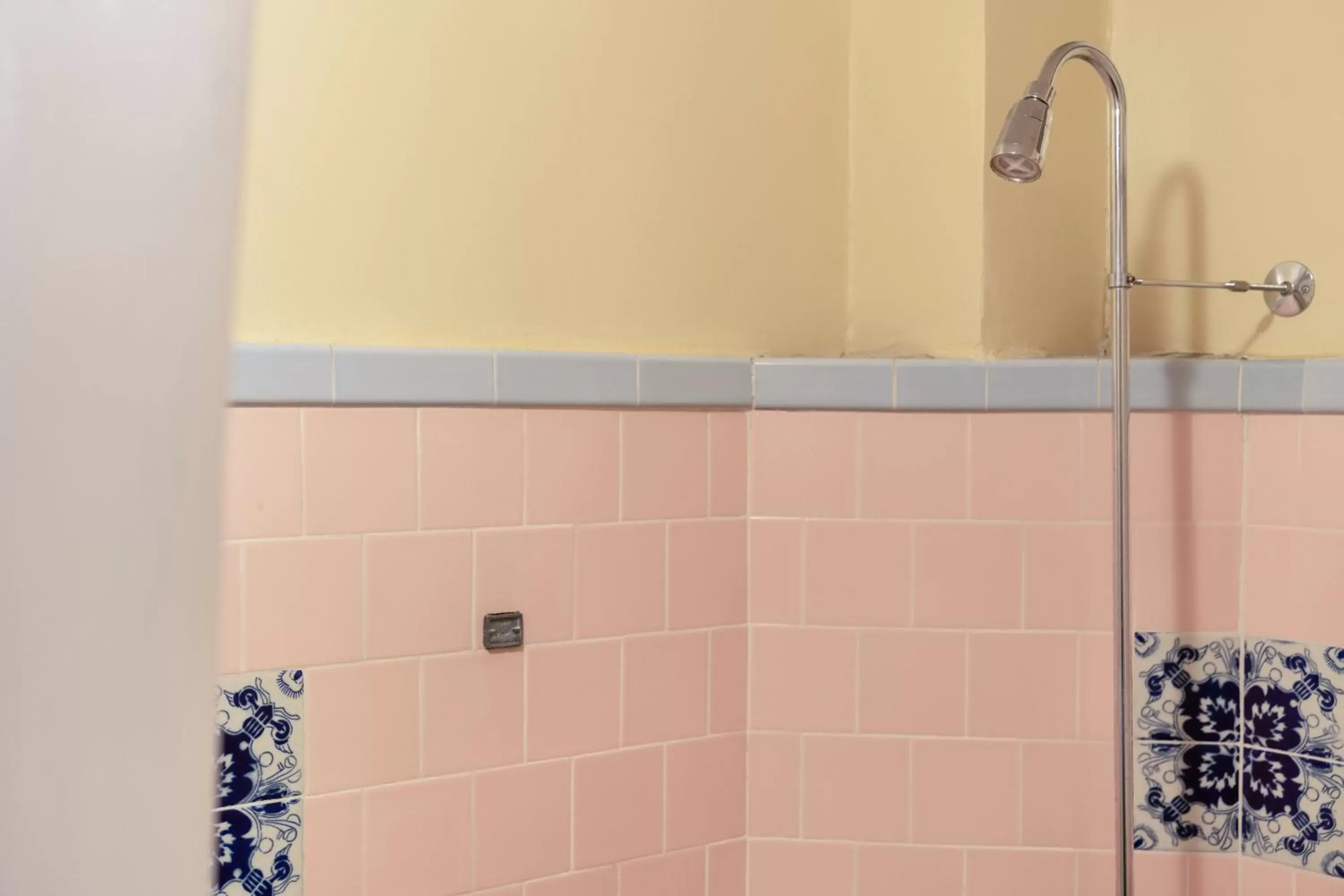 Bathroom in Historic Sonora Inn