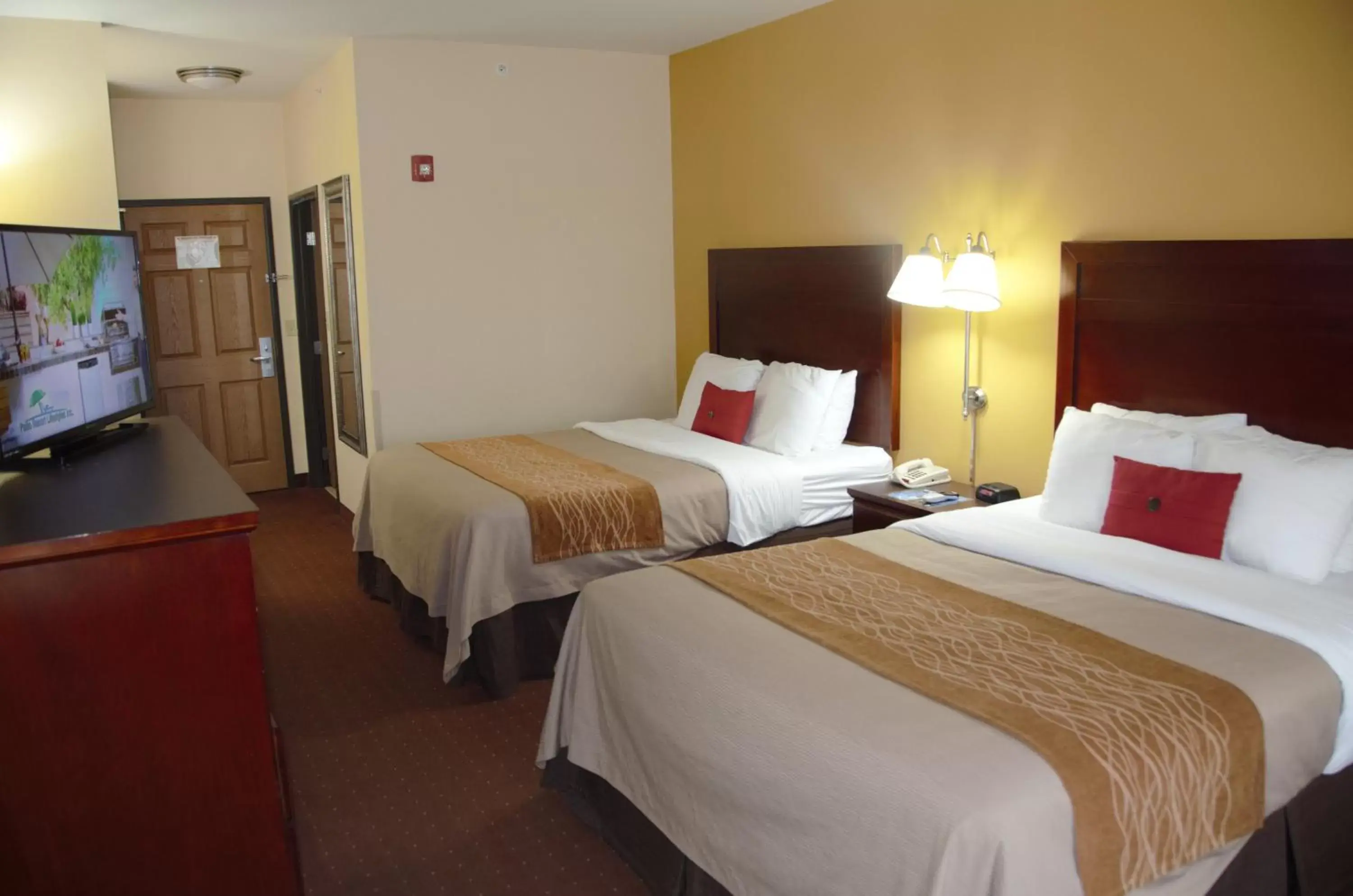 Bed in Americas Best Value Inn Saint Robert/Fort Leonard Wood