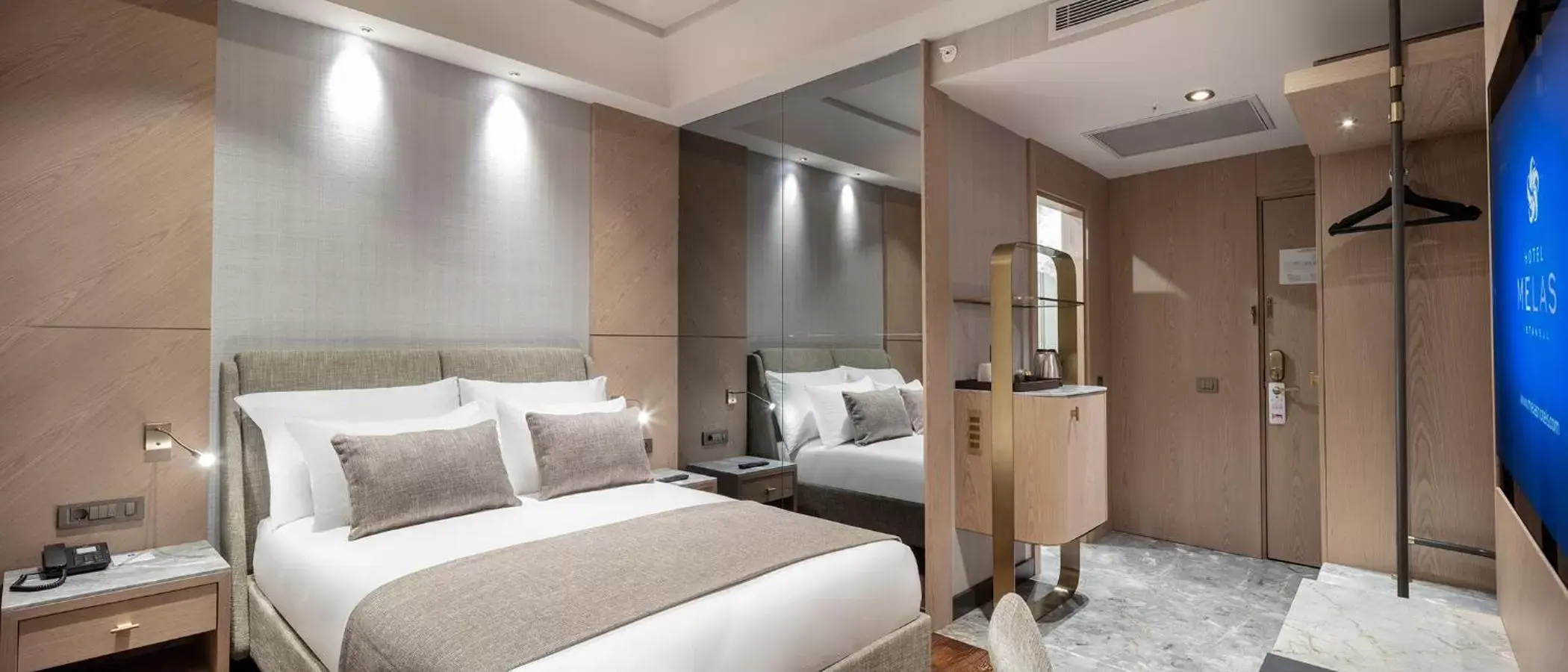 Bed in Melas Hotel Istanbul