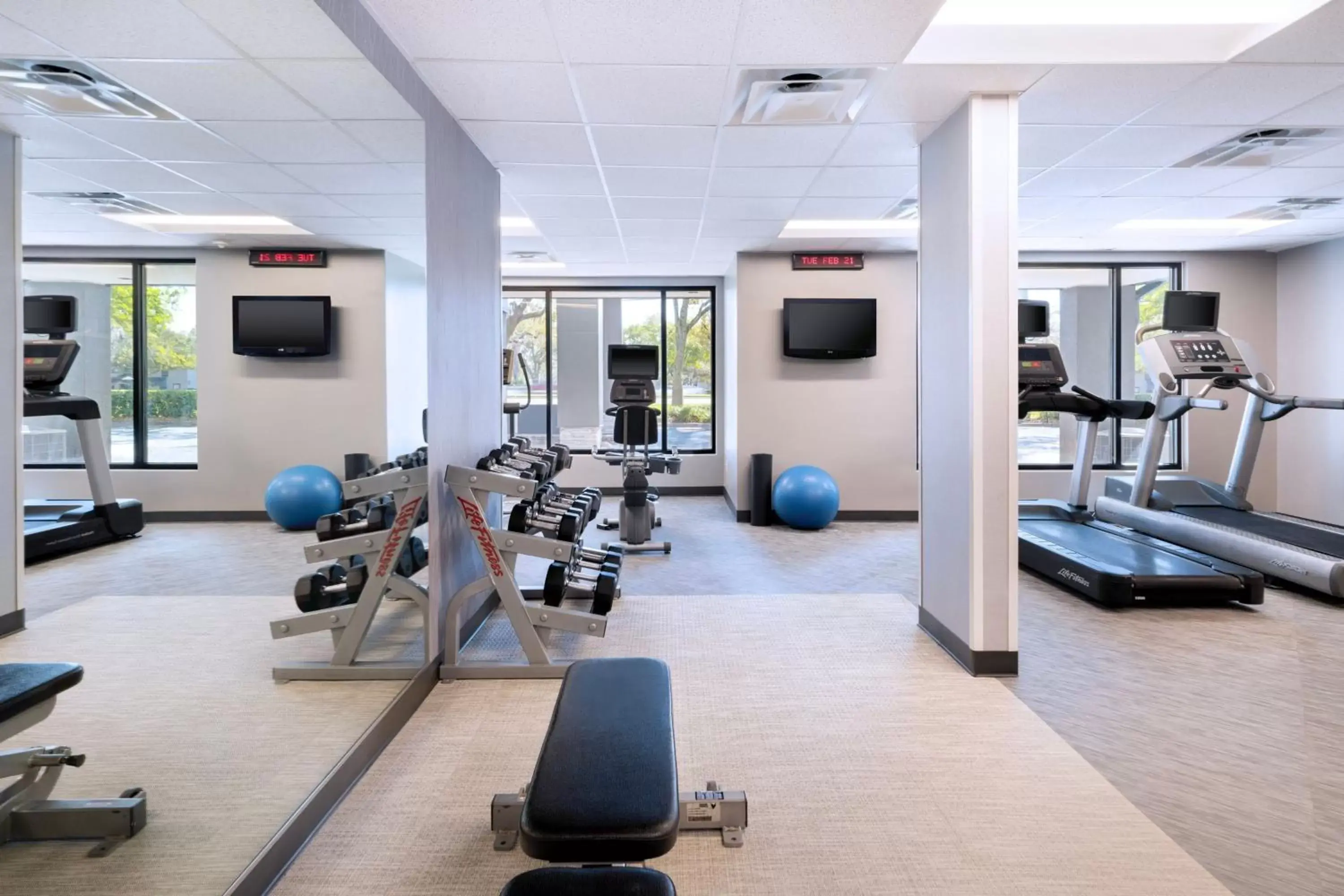 Fitness centre/facilities, Fitness Center/Facilities in Courtyard Tampa North / I-75 Fletcher