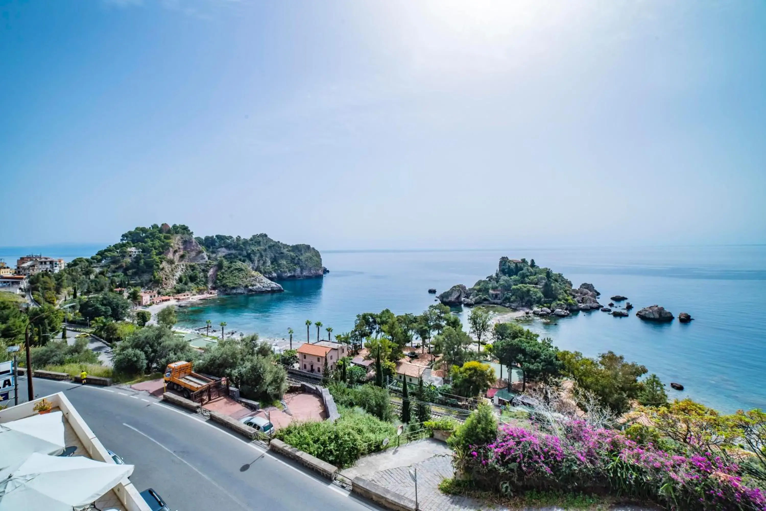 Beach, City View in Hotel Isola Bella