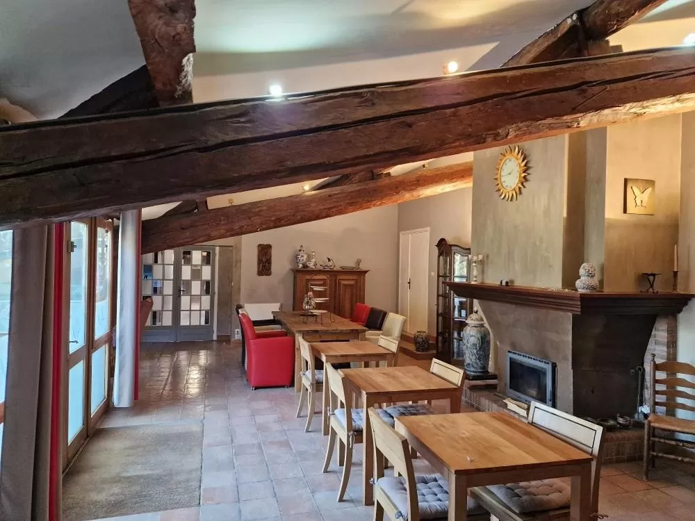 Restaurant/Places to Eat in Domaine La Sauzette