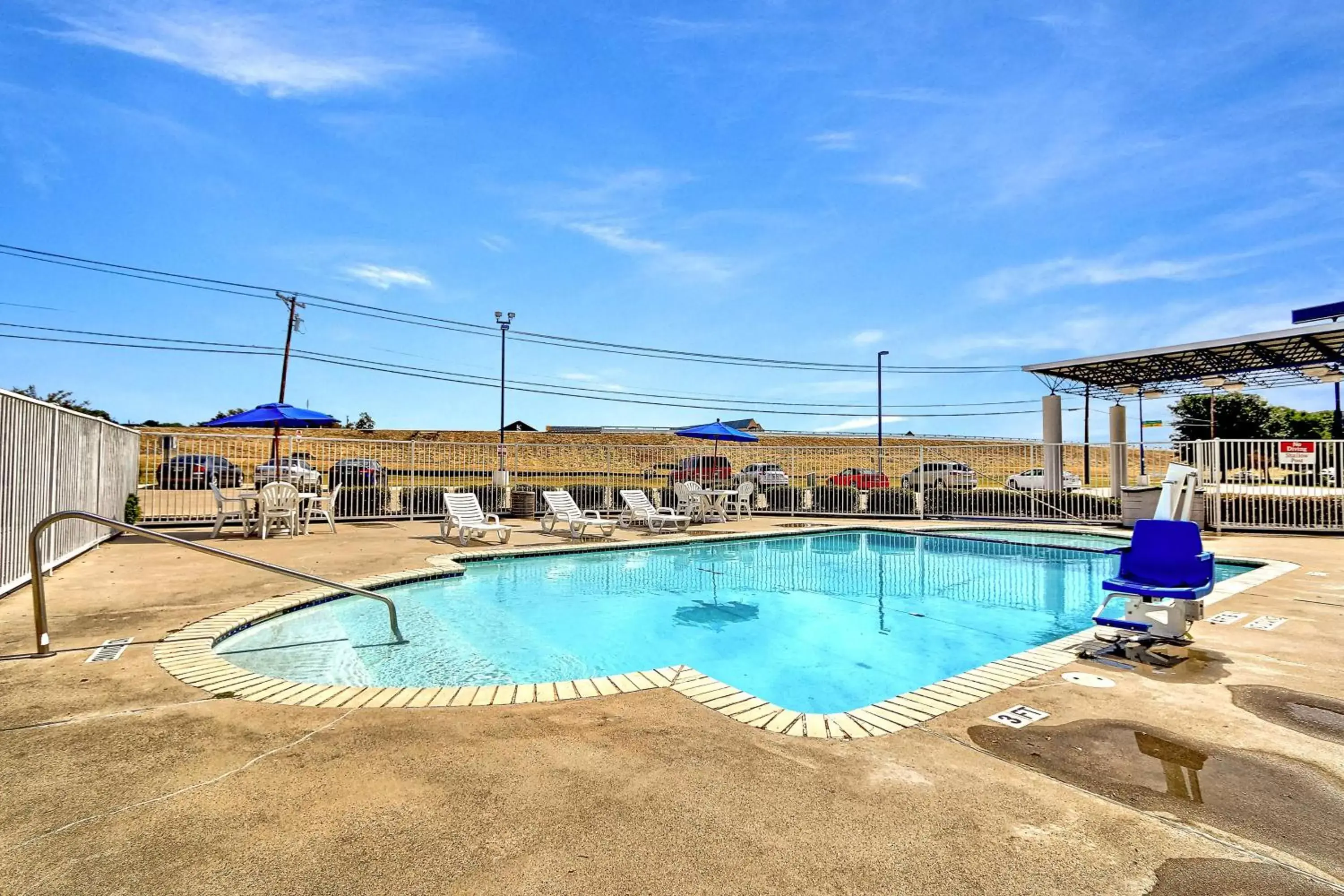 Activities, Swimming Pool in Motel 6-Killeen, TX