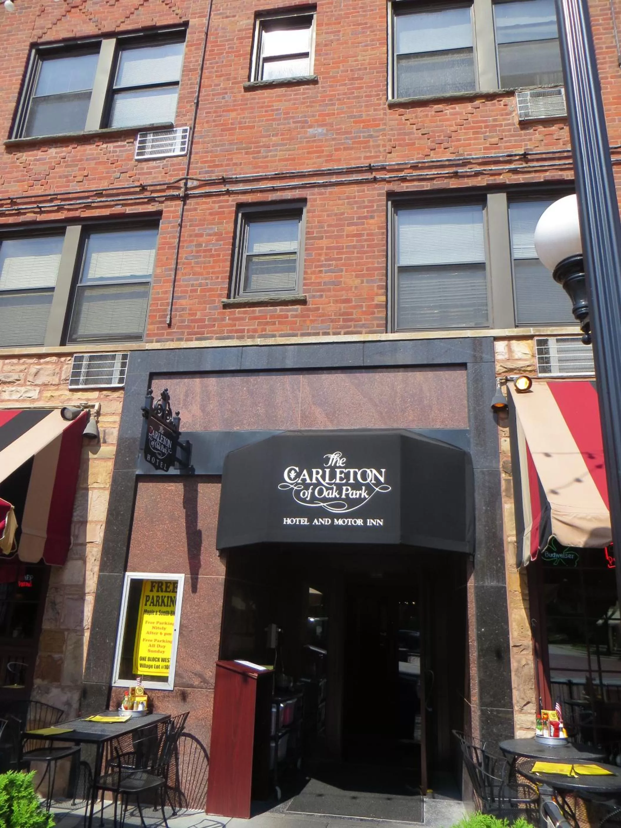 Logo/Certificate/Sign in Carleton of Oak Park