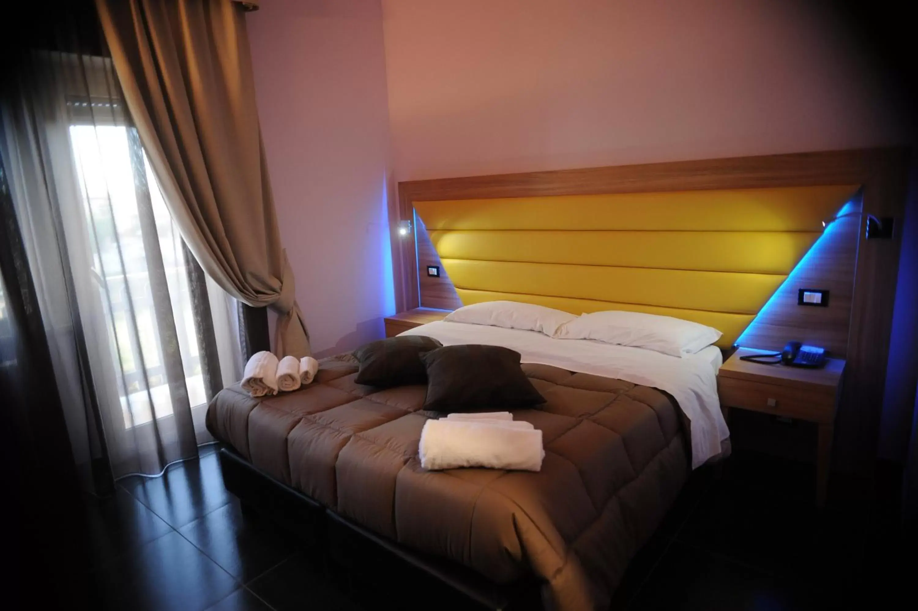Bedroom, Bed in Ostia Antica Suite B&B