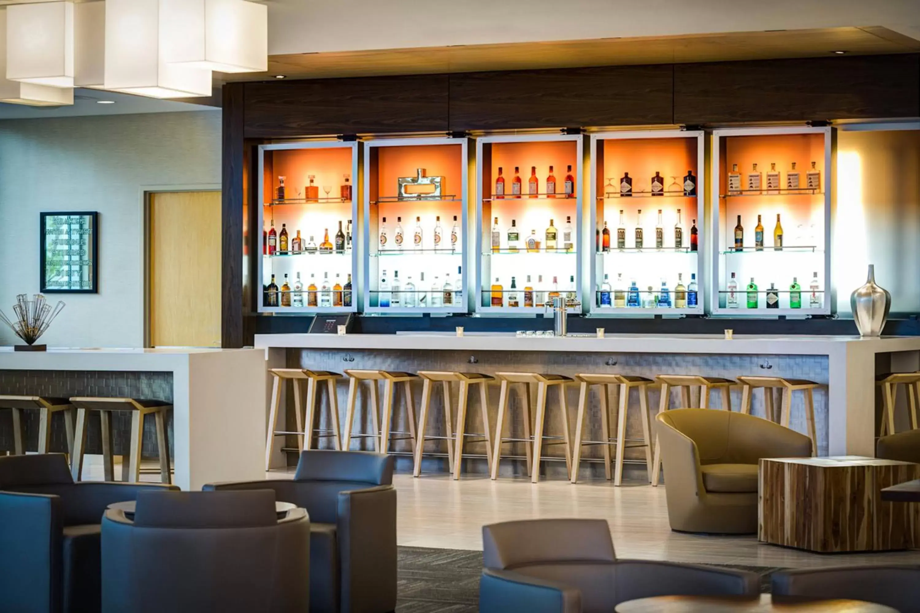 Lounge or bar, Lounge/Bar in AC Hotel National Harbor Washington, DC Area