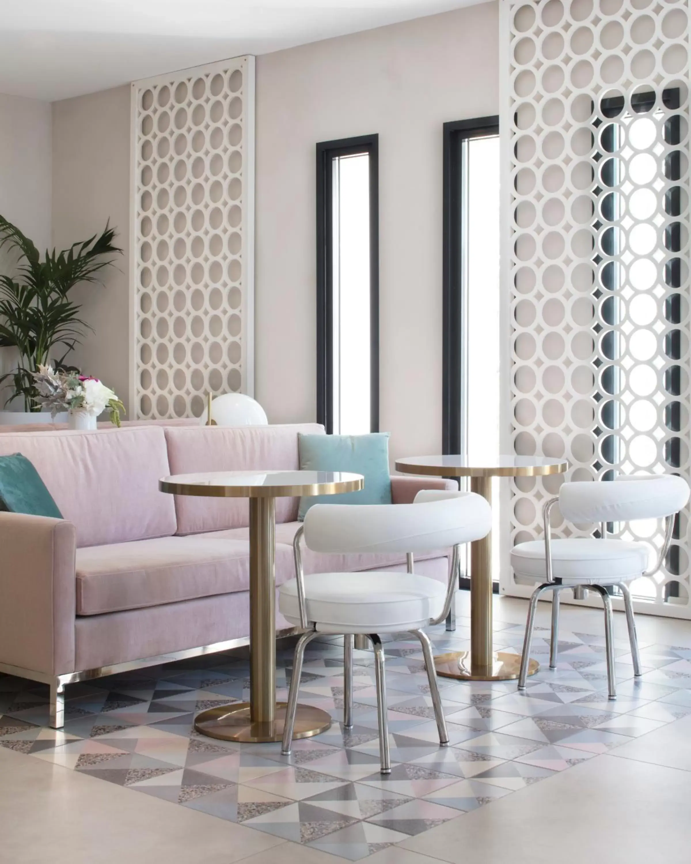 Lobby or reception, Seating Area in Mercure Villeneuve Loubet Plage