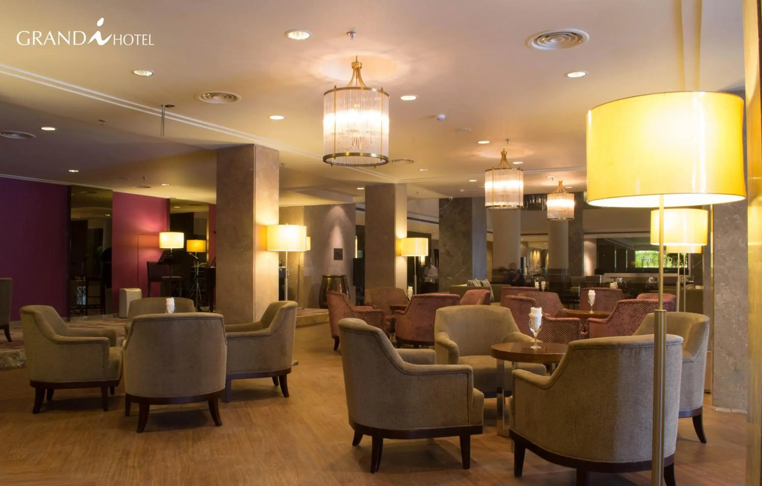 Lobby or reception, Restaurant/Places to Eat in I Hotel
