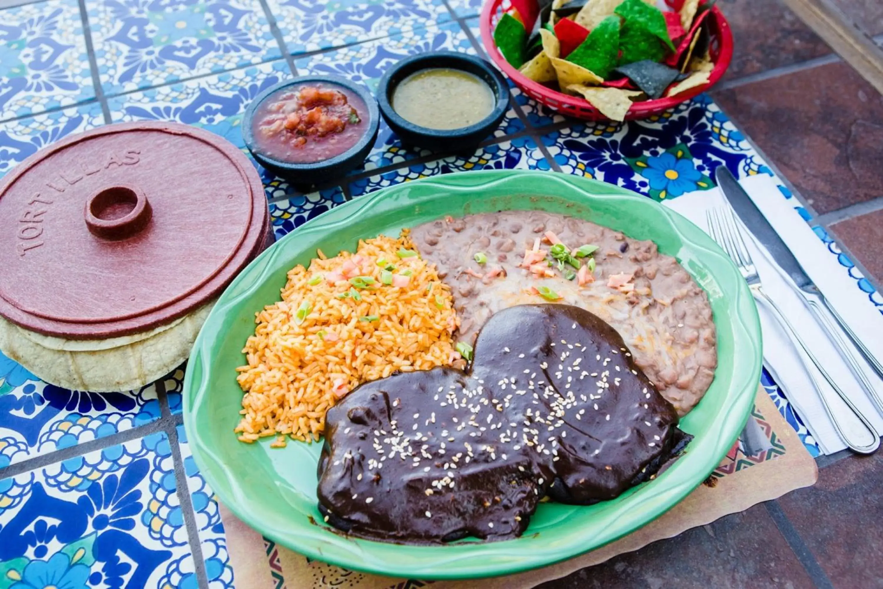 Food and drinks in Kings Inn Food and drinks in Kings Inn