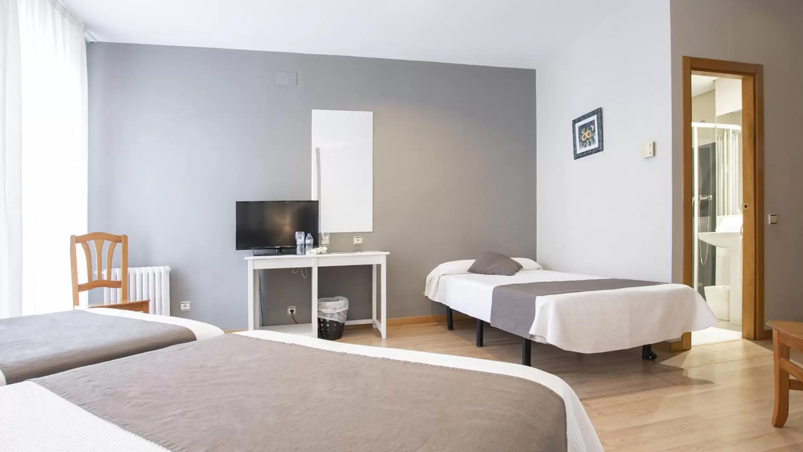 Bed, Room Photo in Hotel Isabel de Segura