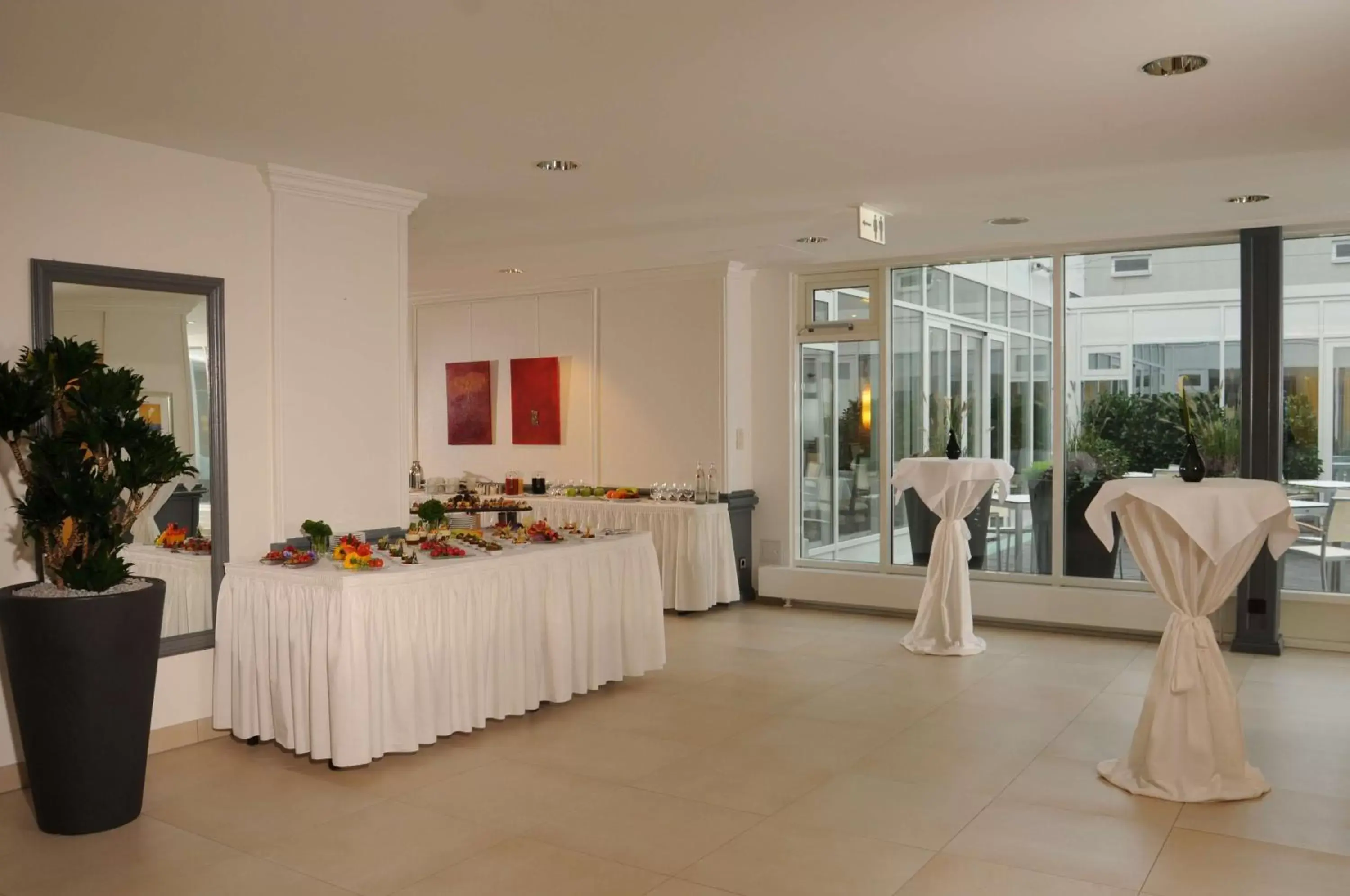 On site, Banquet Facilities in Best Western Premier Parkhotel Kronsberg