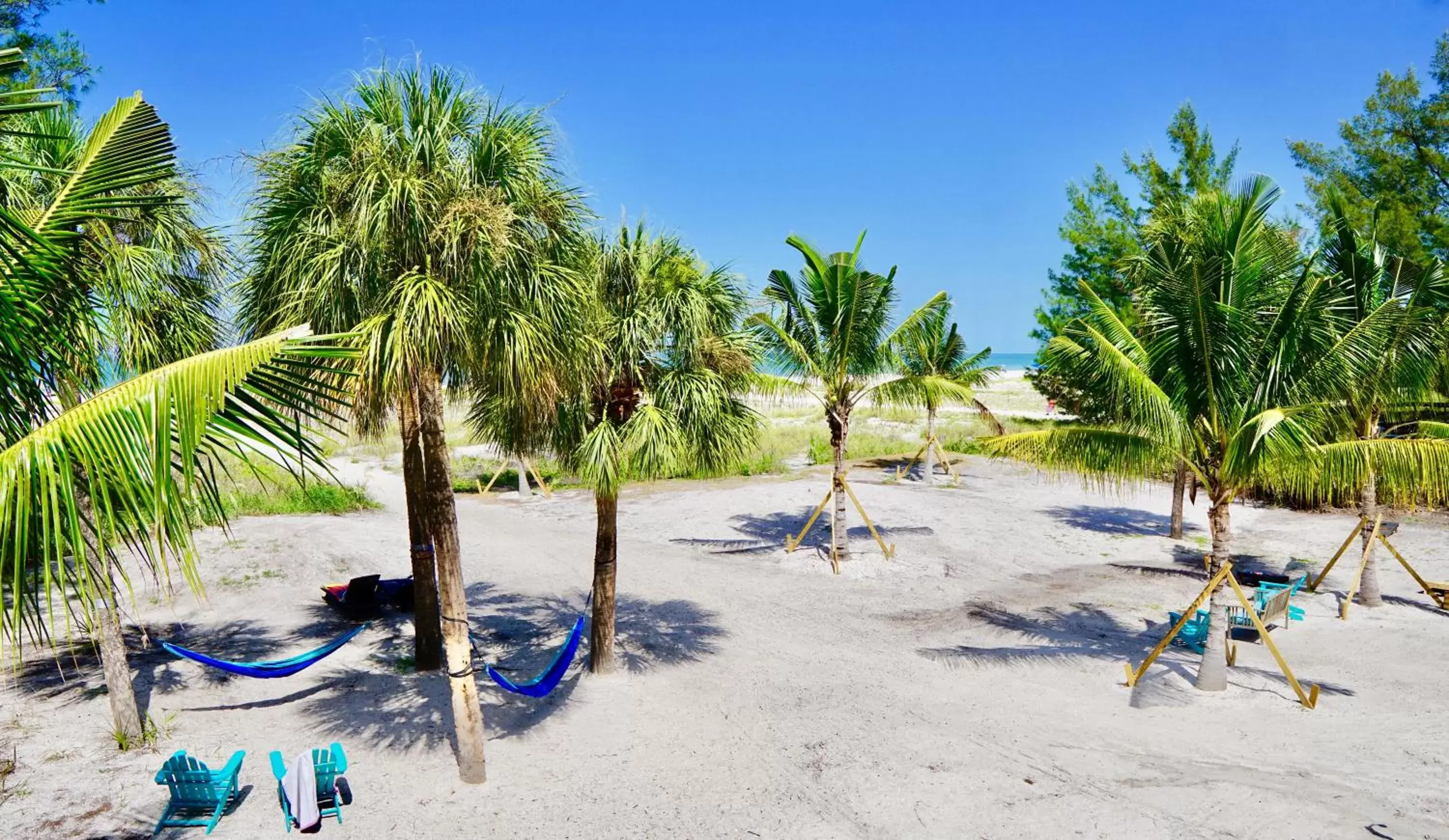 Beach in Molloy Gulf Motel & Cottages