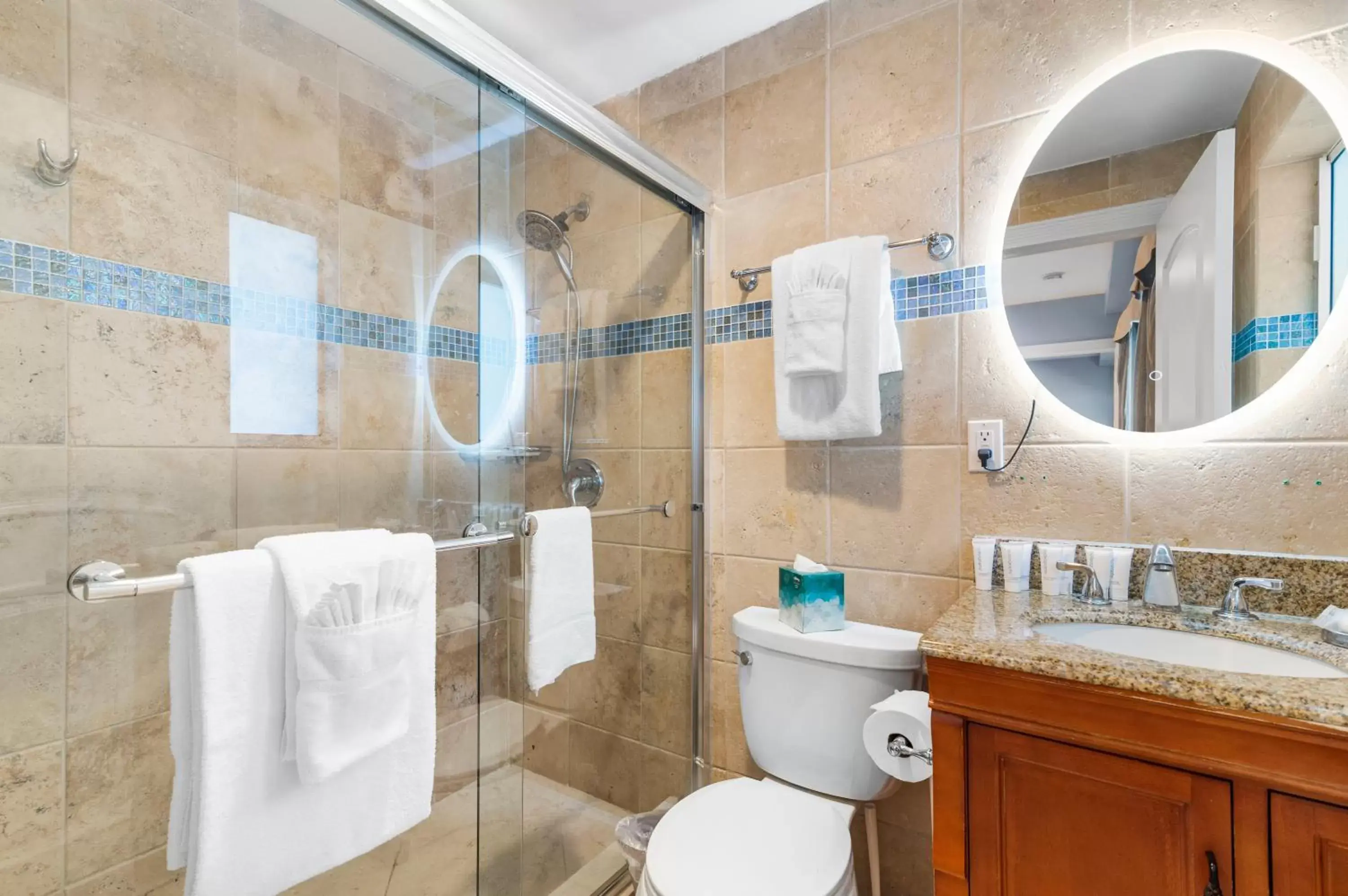 Bathroom in Isle of Venice Residence and Marina